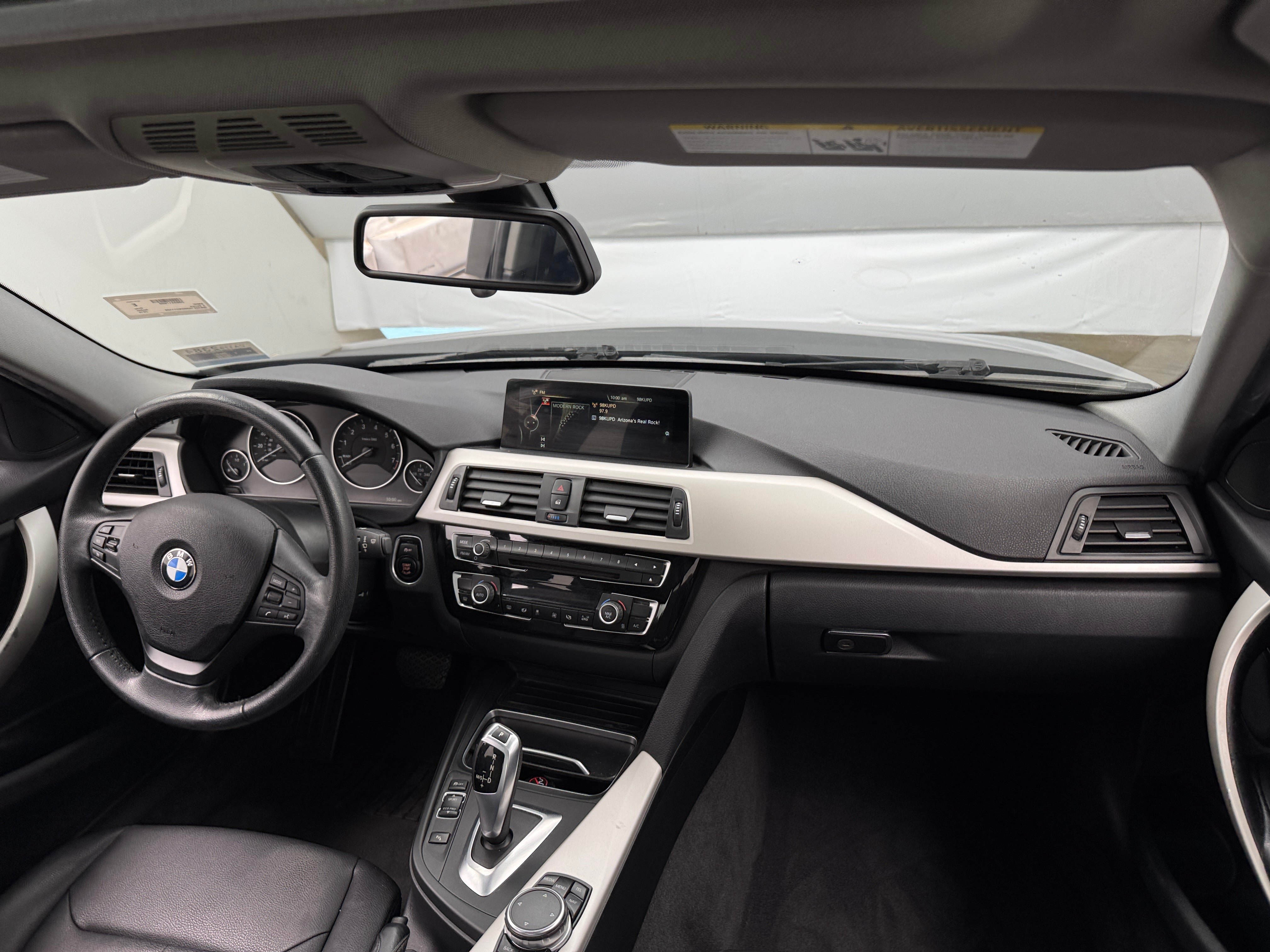 2016 BMW 3 Series 320i 2