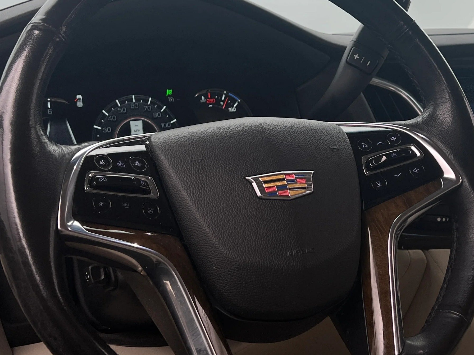 2019 Cadillac Escalade Premium Luxury 4