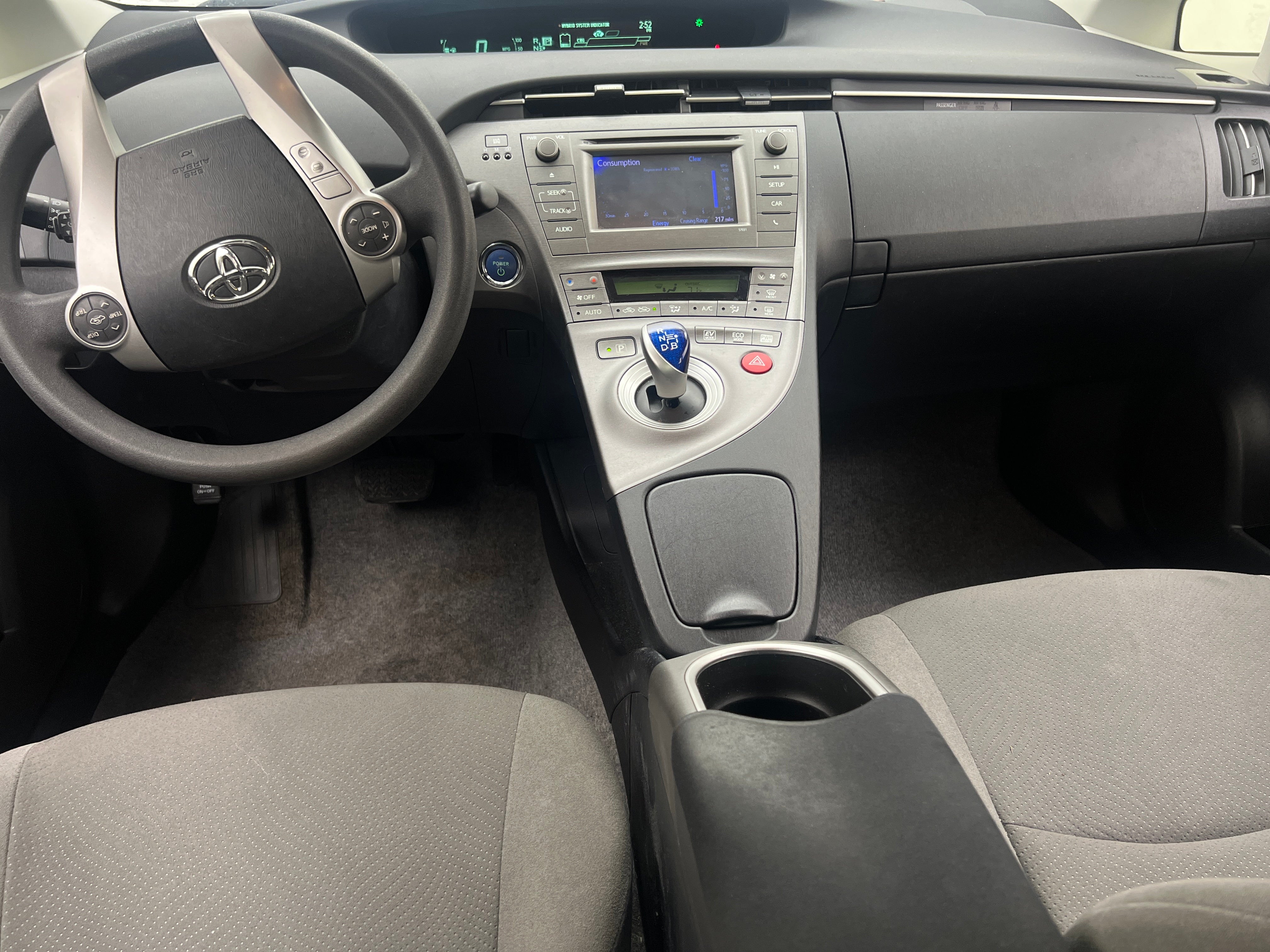 2014 Toyota Prius One 3