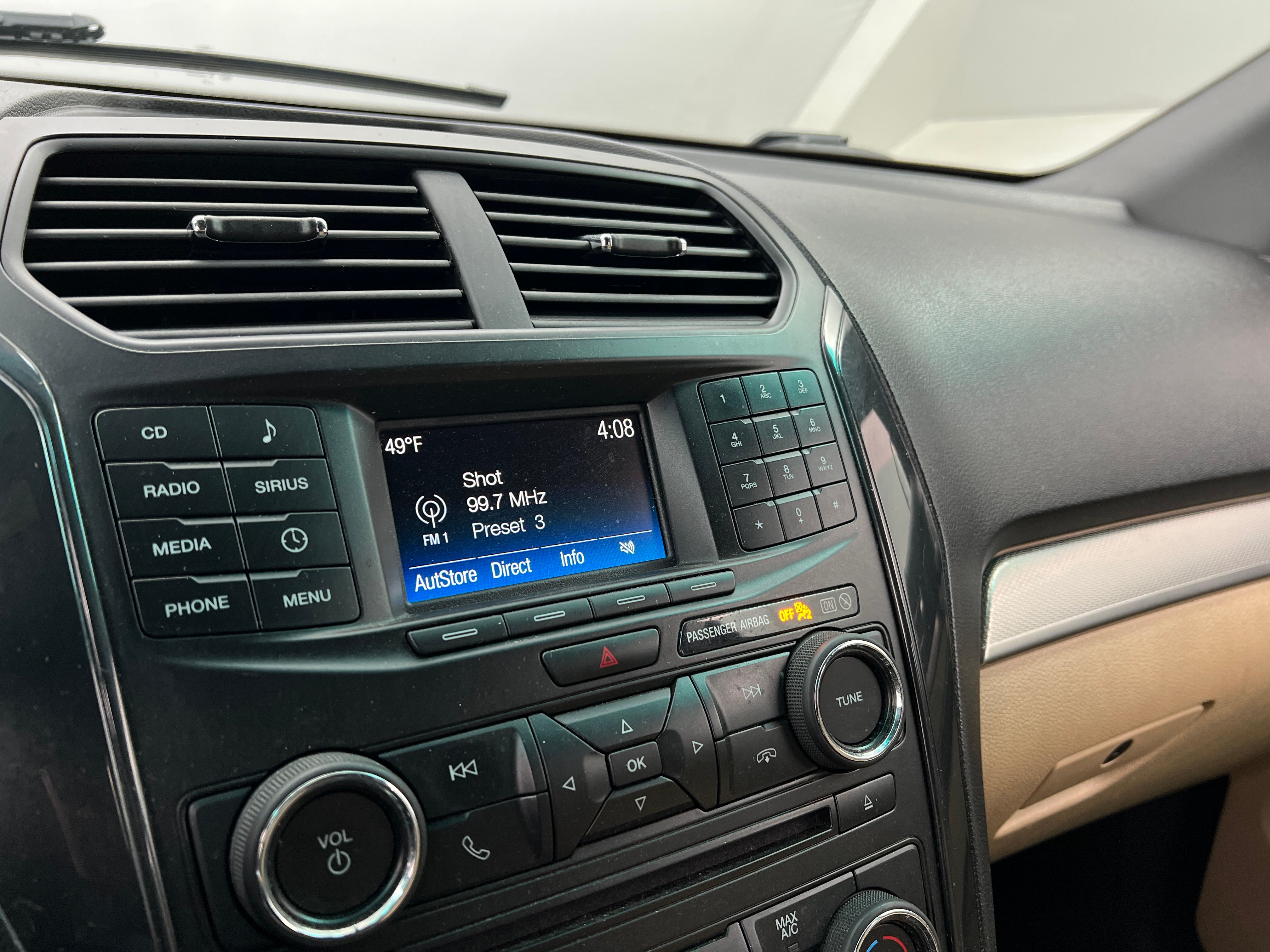 2017 Ford Explorer Base 4