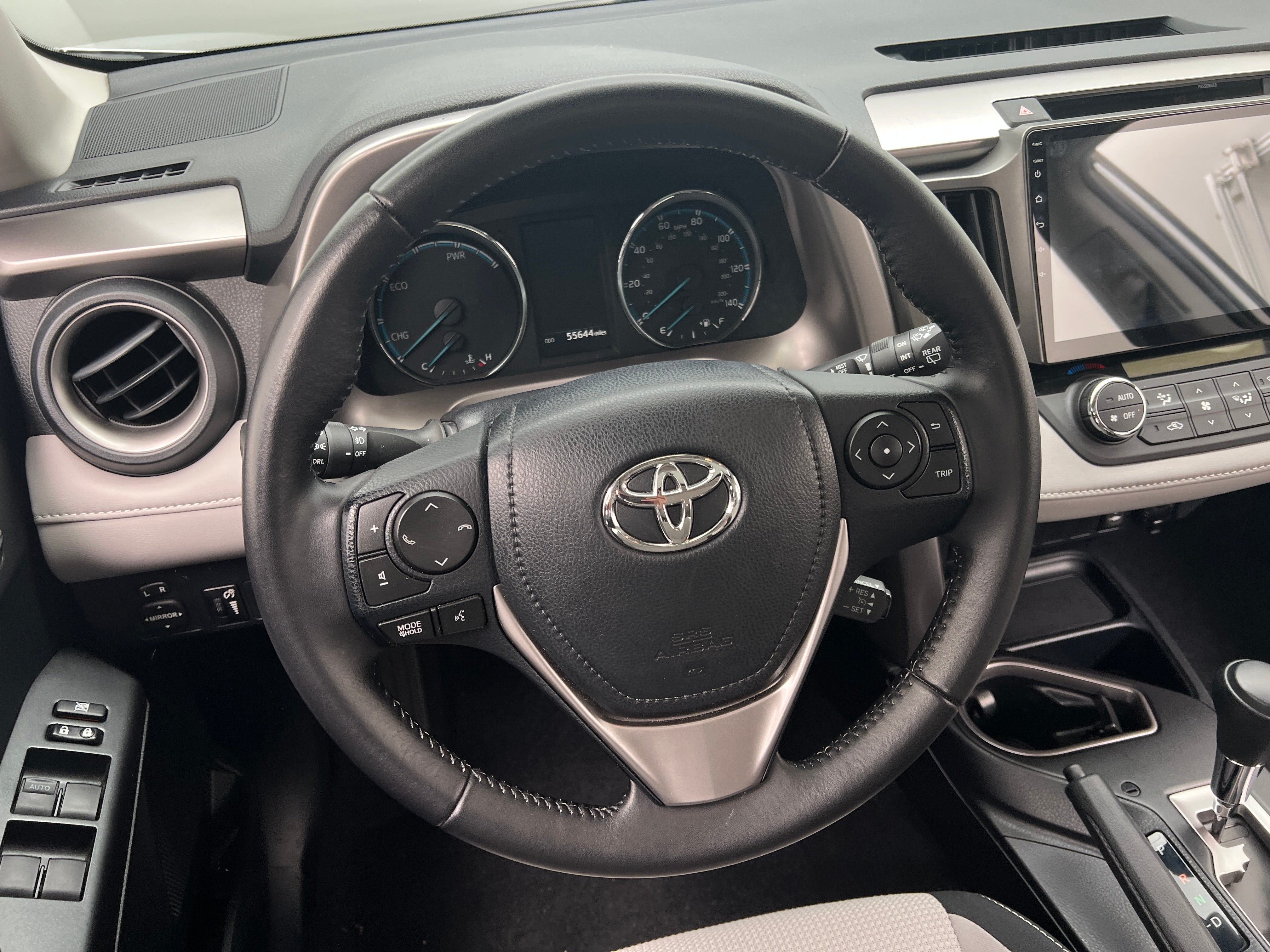 2016 Toyota RAV4 XLE 5