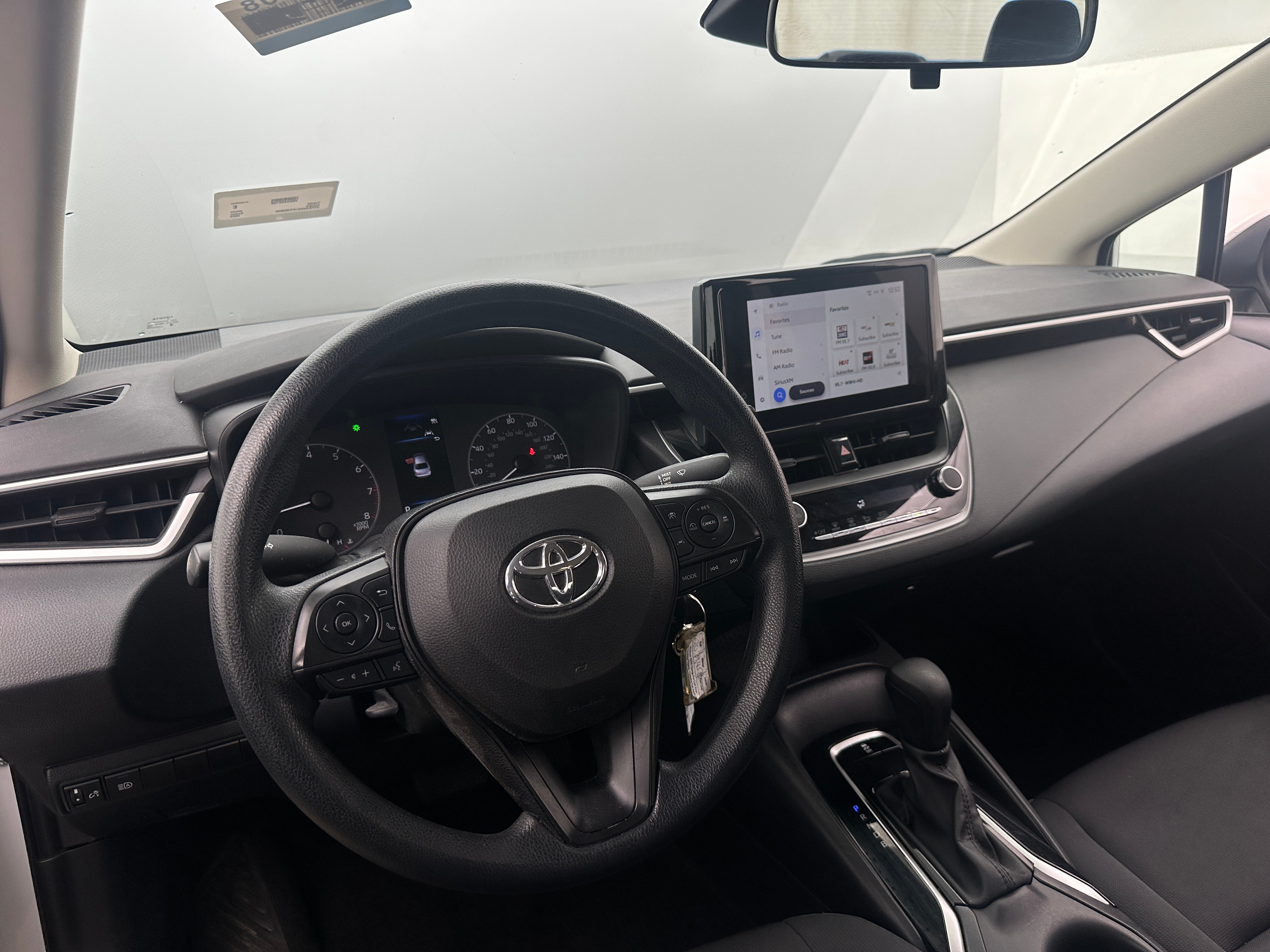 2023 Toyota Corolla LE 3