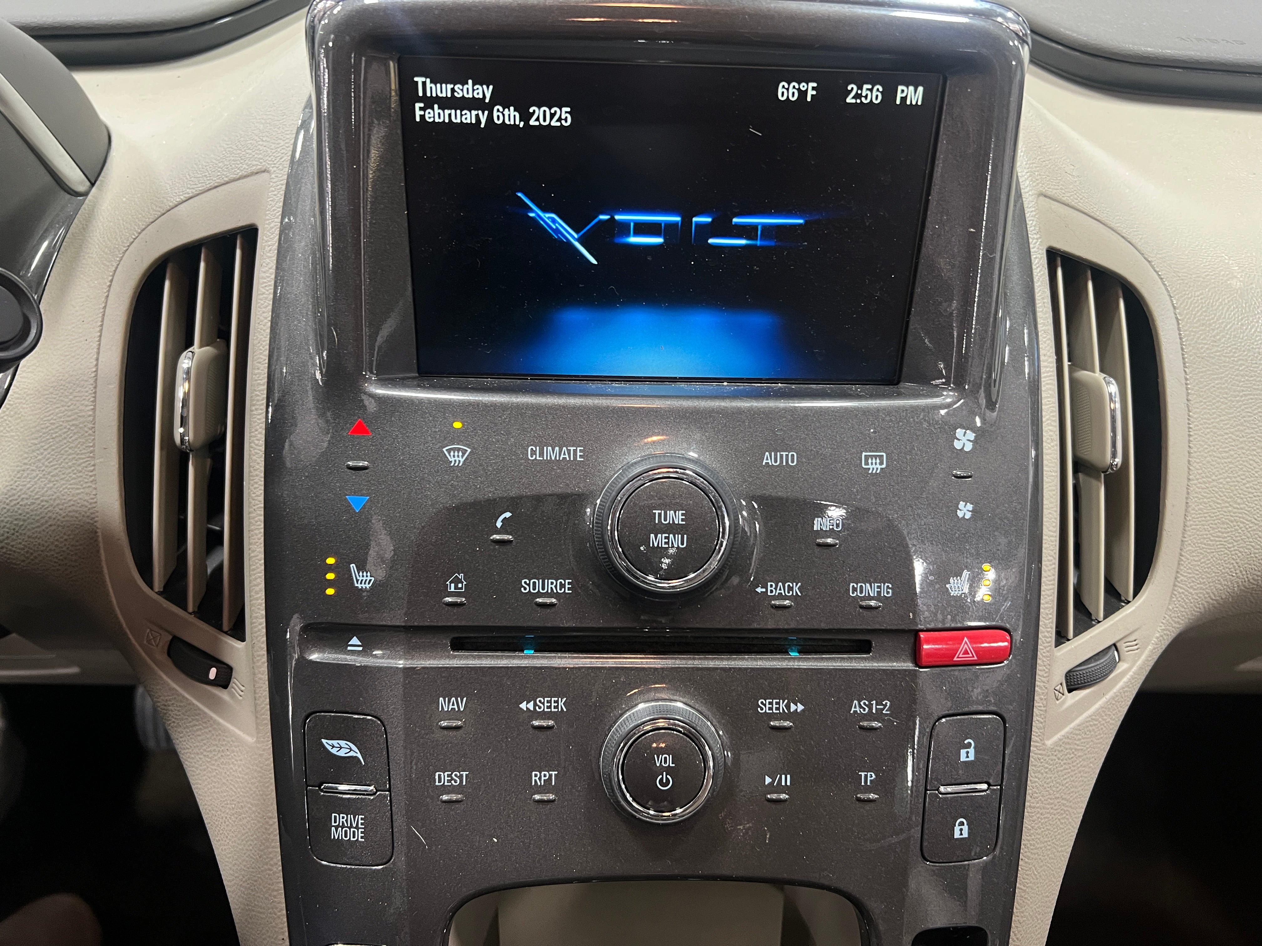 2015 Chevrolet Volt Base 3