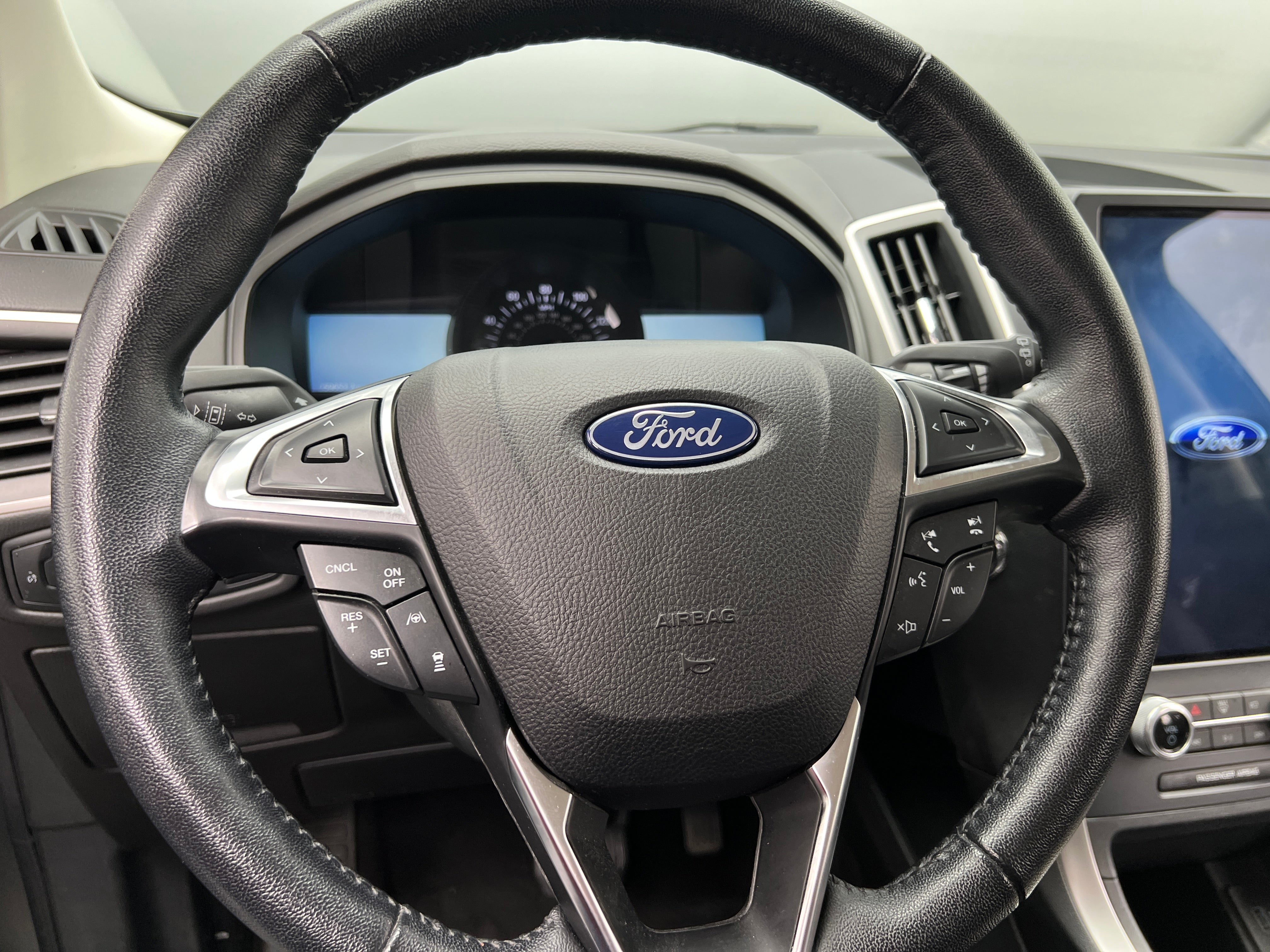 2022 Ford Edge SEL 5