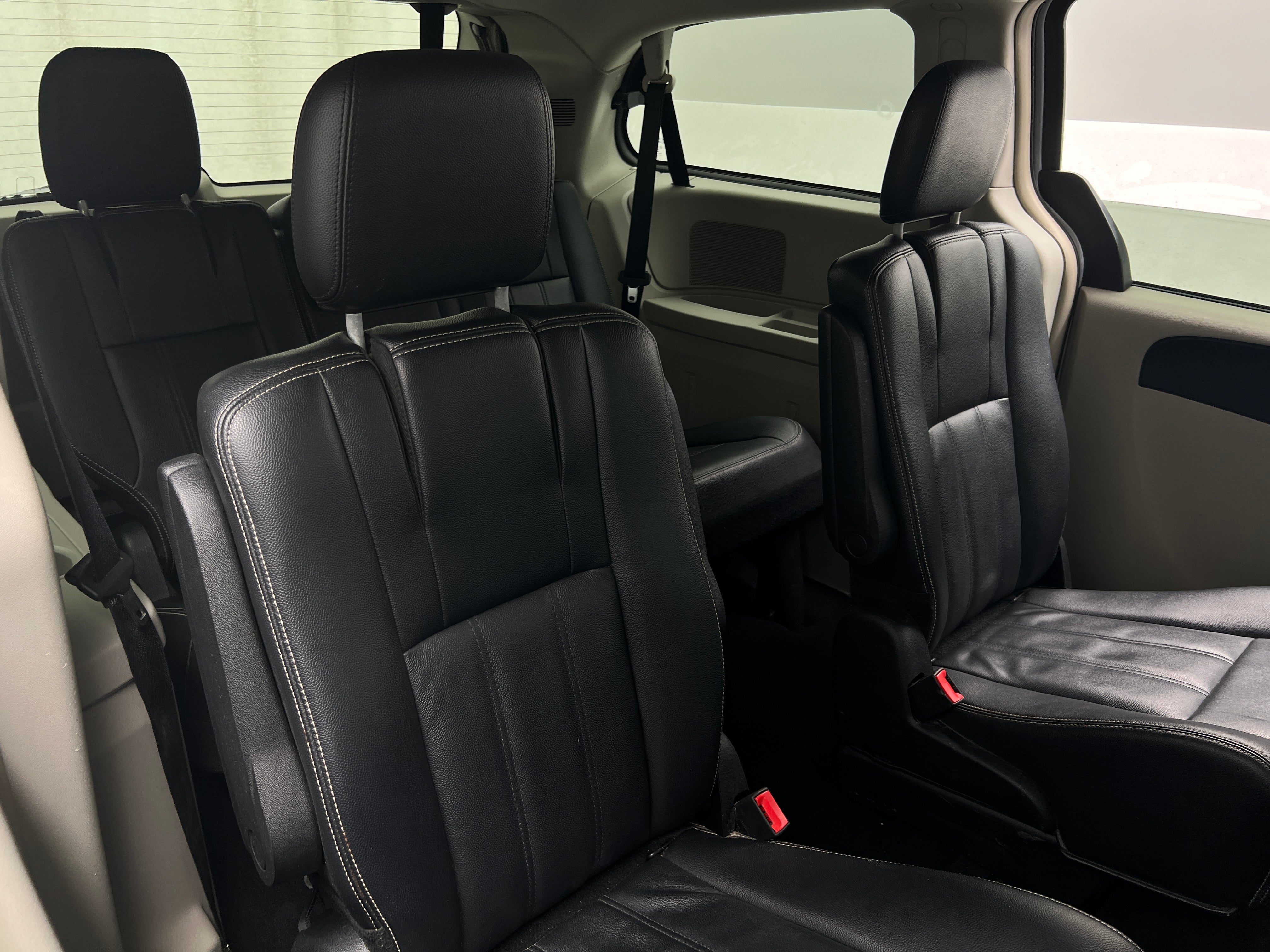 2014 Chrysler Town & Country Touring 6