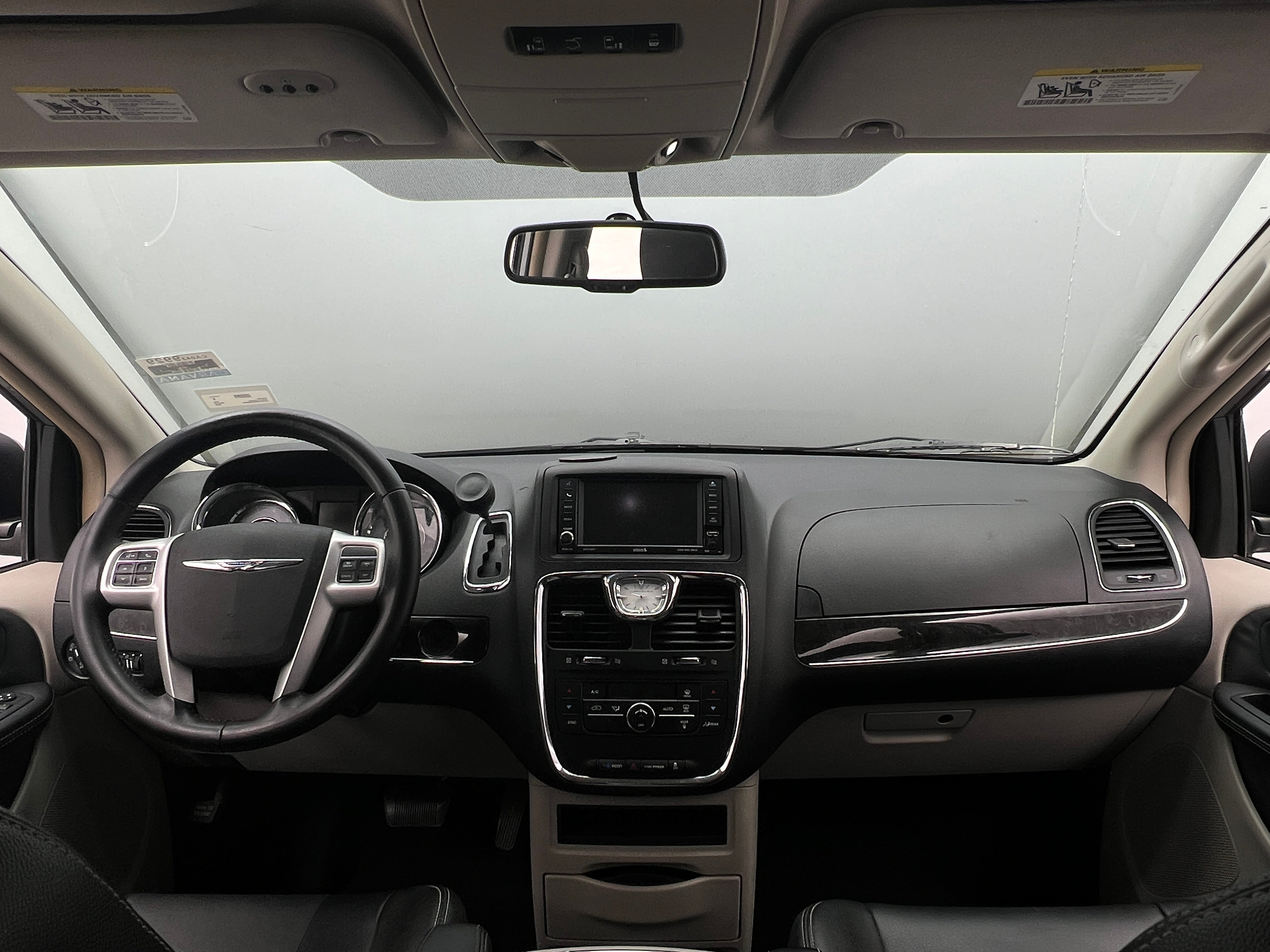 2014 Chrysler Town & Country Touring 3