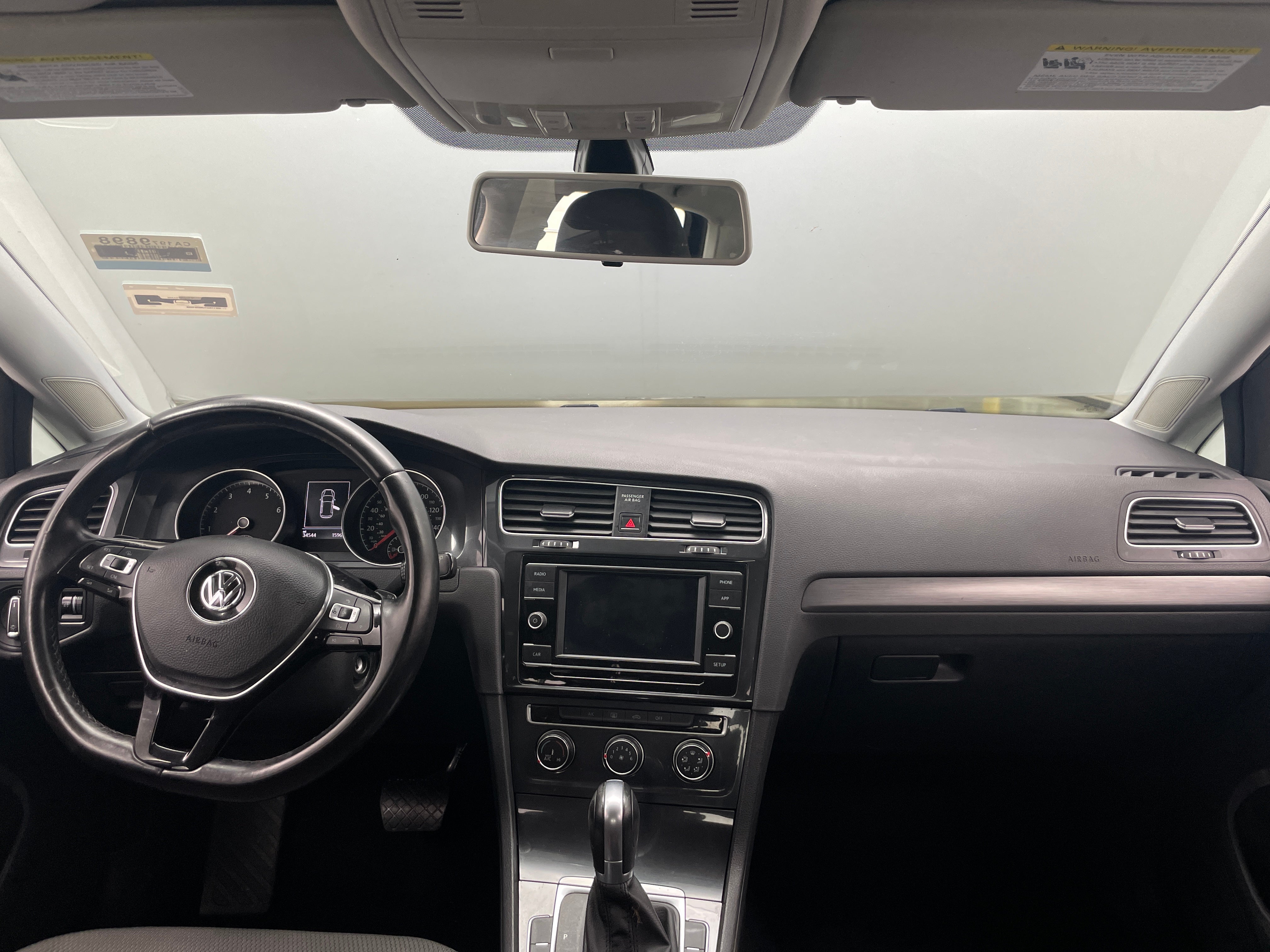 2018 Volkswagen Golf S 3