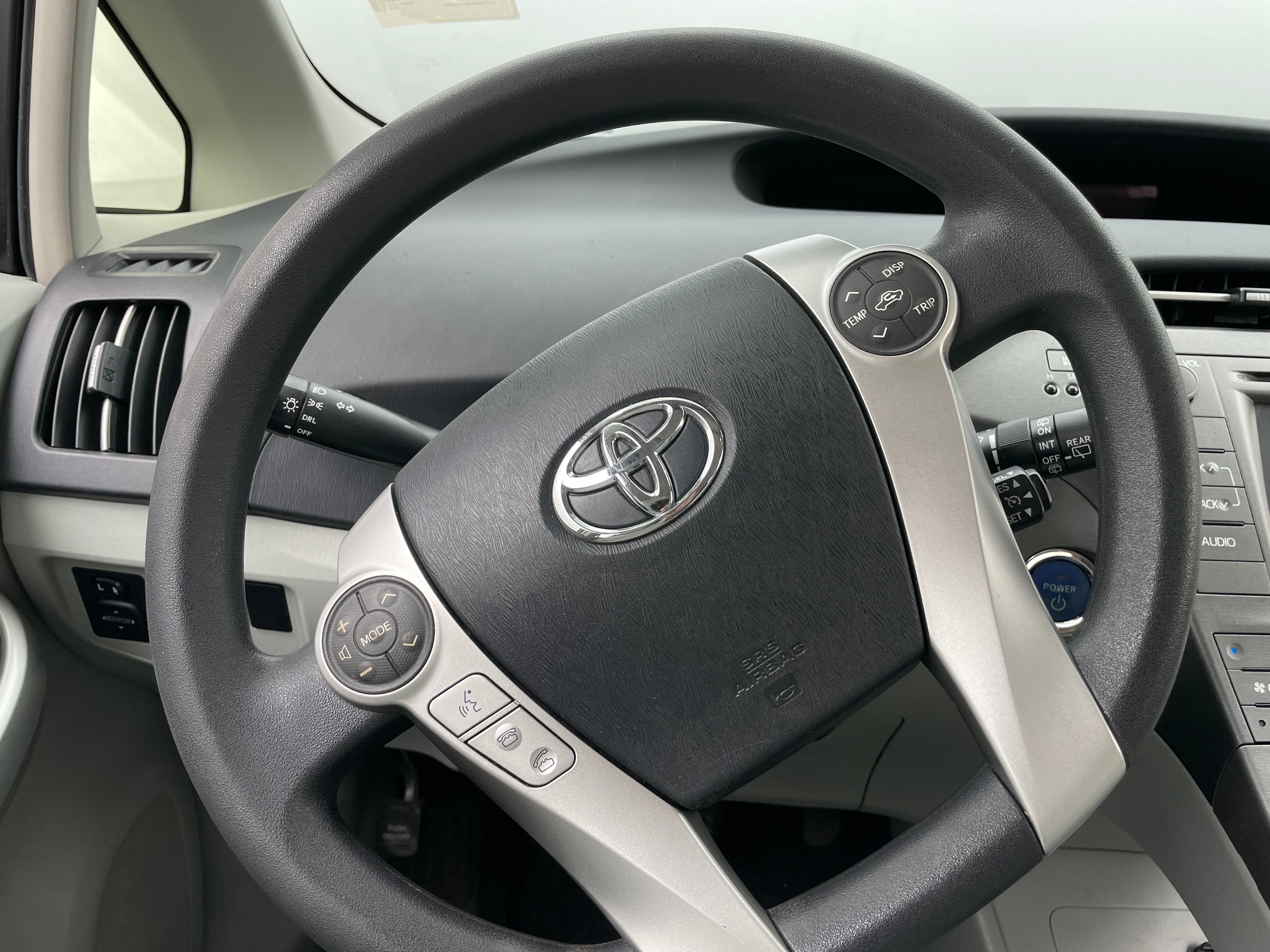 2014 Toyota Prius Three 5