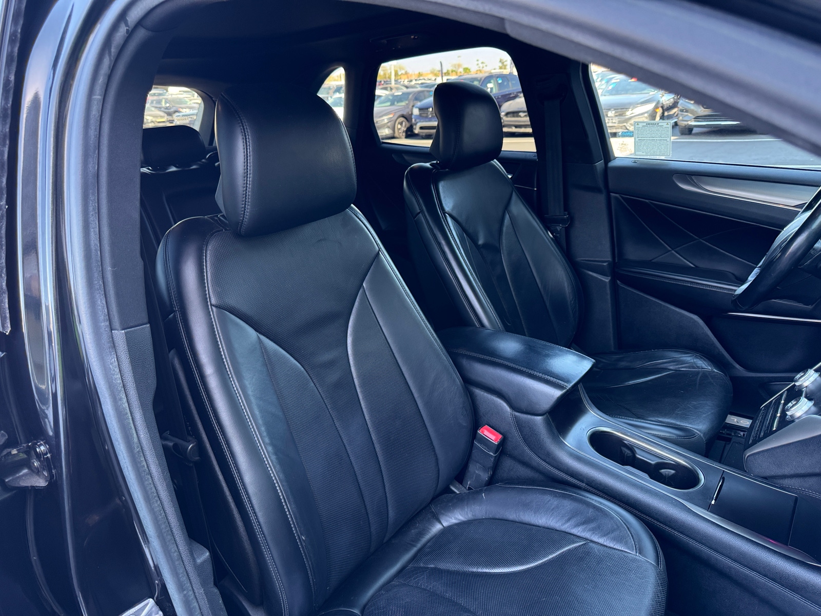 Thumbnail: 2015 Lincoln MKC - 2
