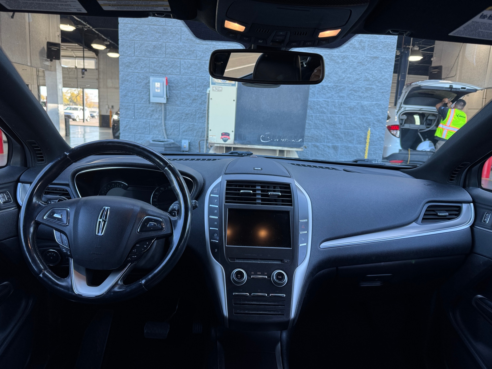 Thumbnail: 2015 Lincoln MKC - 3