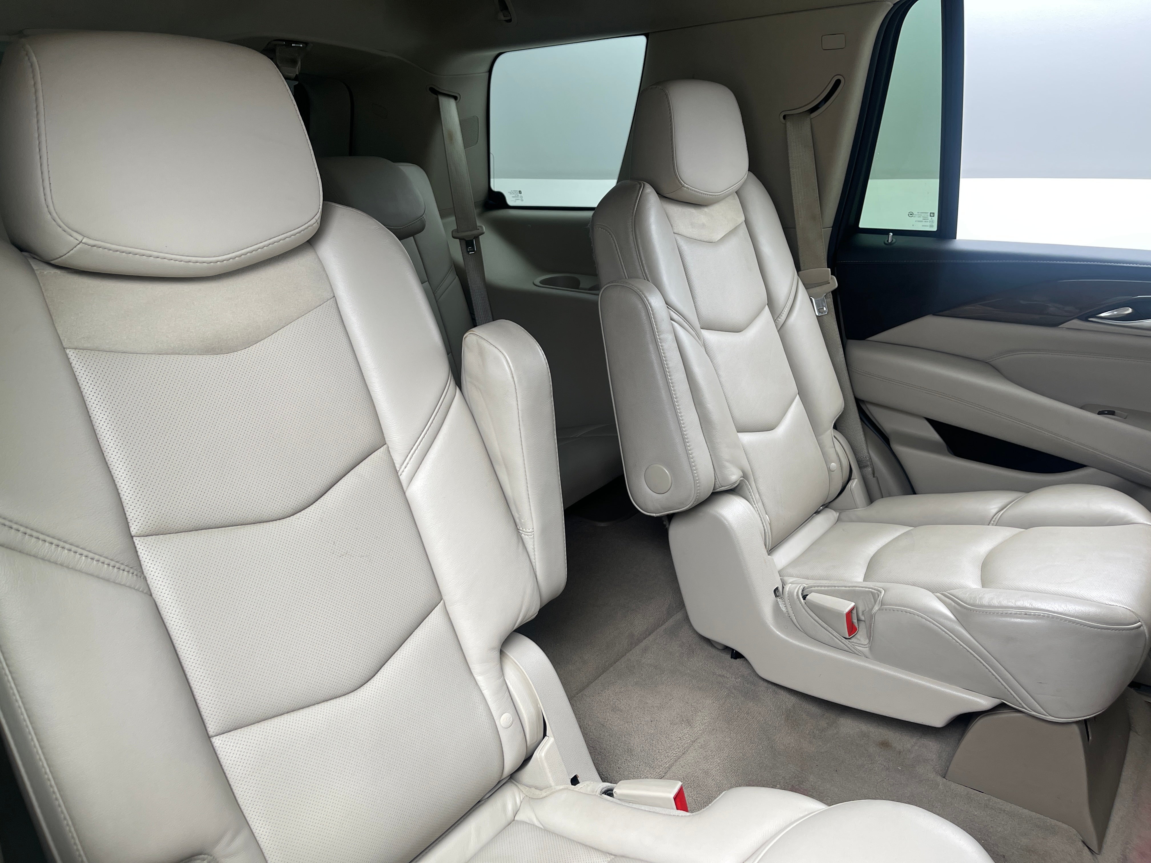 2019 Cadillac Escalade Luxury 5