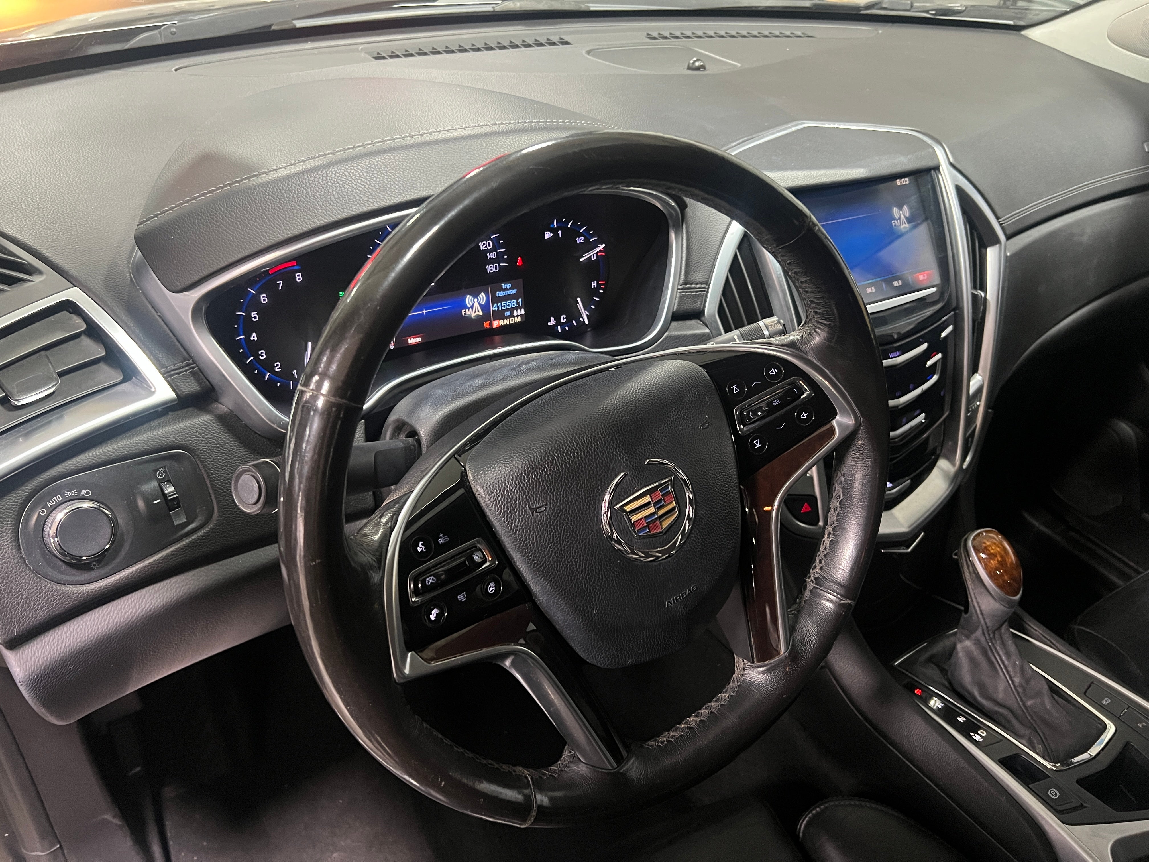 2016 Cadillac SRX Luxury 2