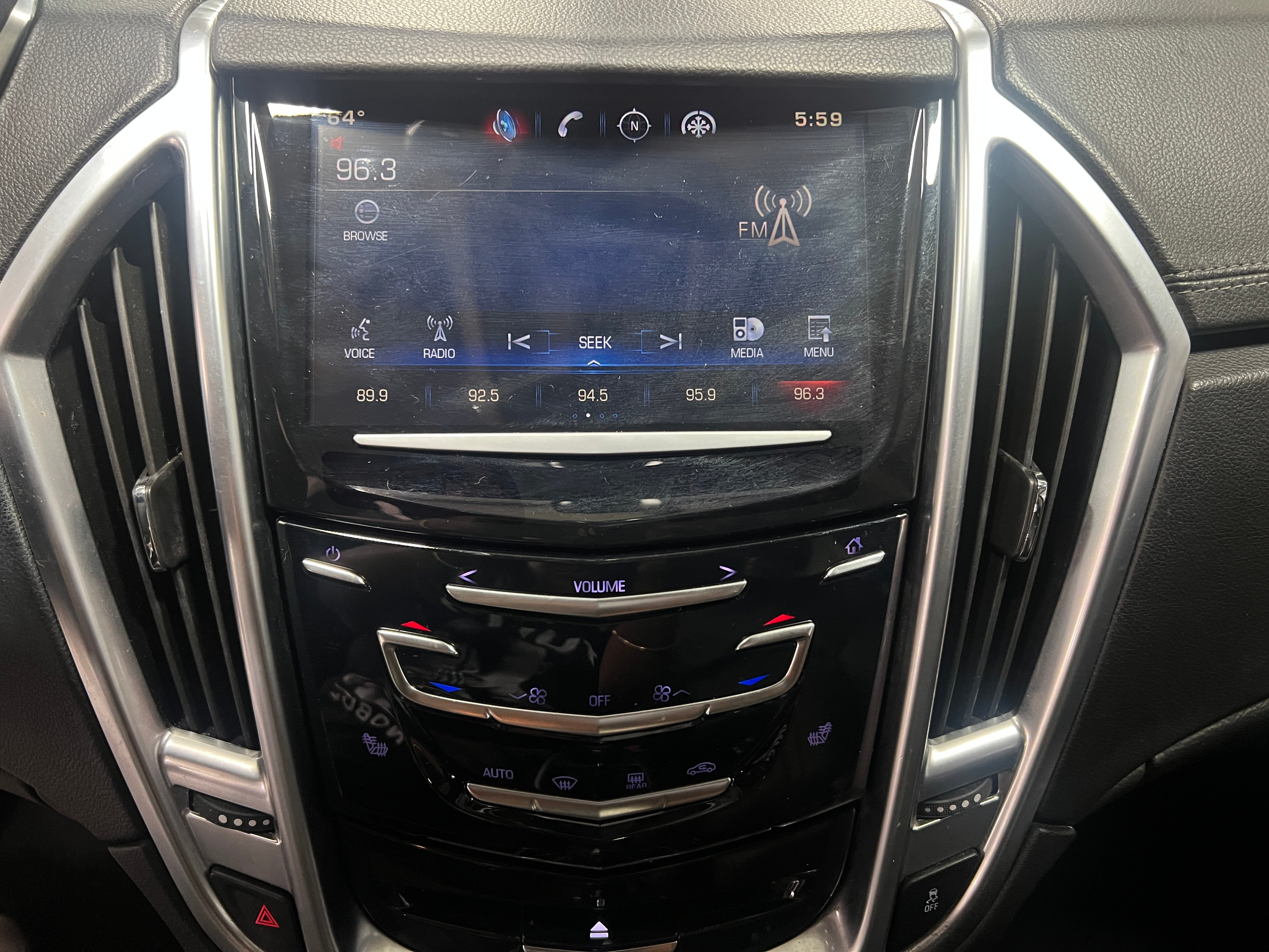 2016 Cadillac SRX Luxury 3