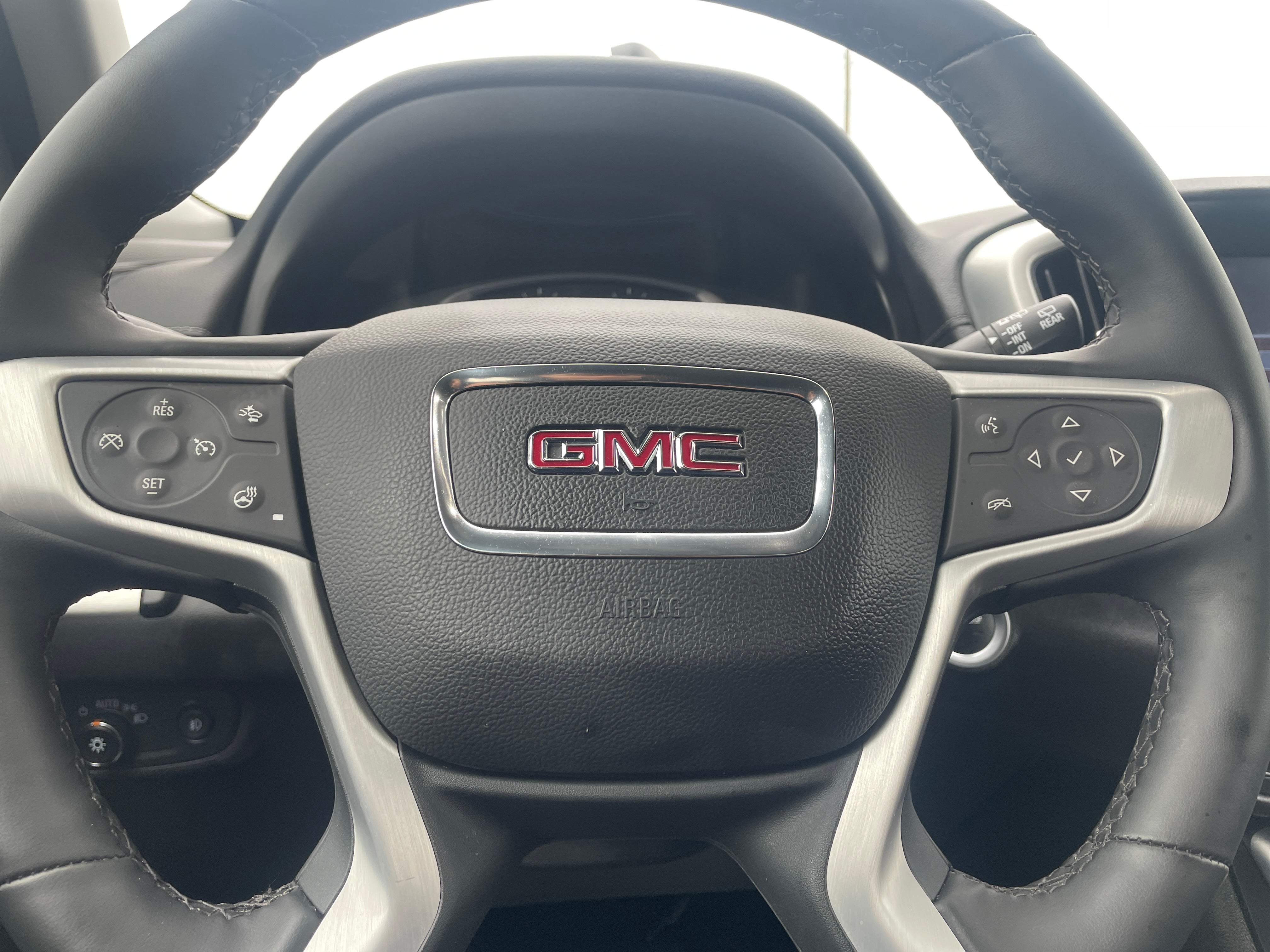 2024 GMC Terrain SLT 5