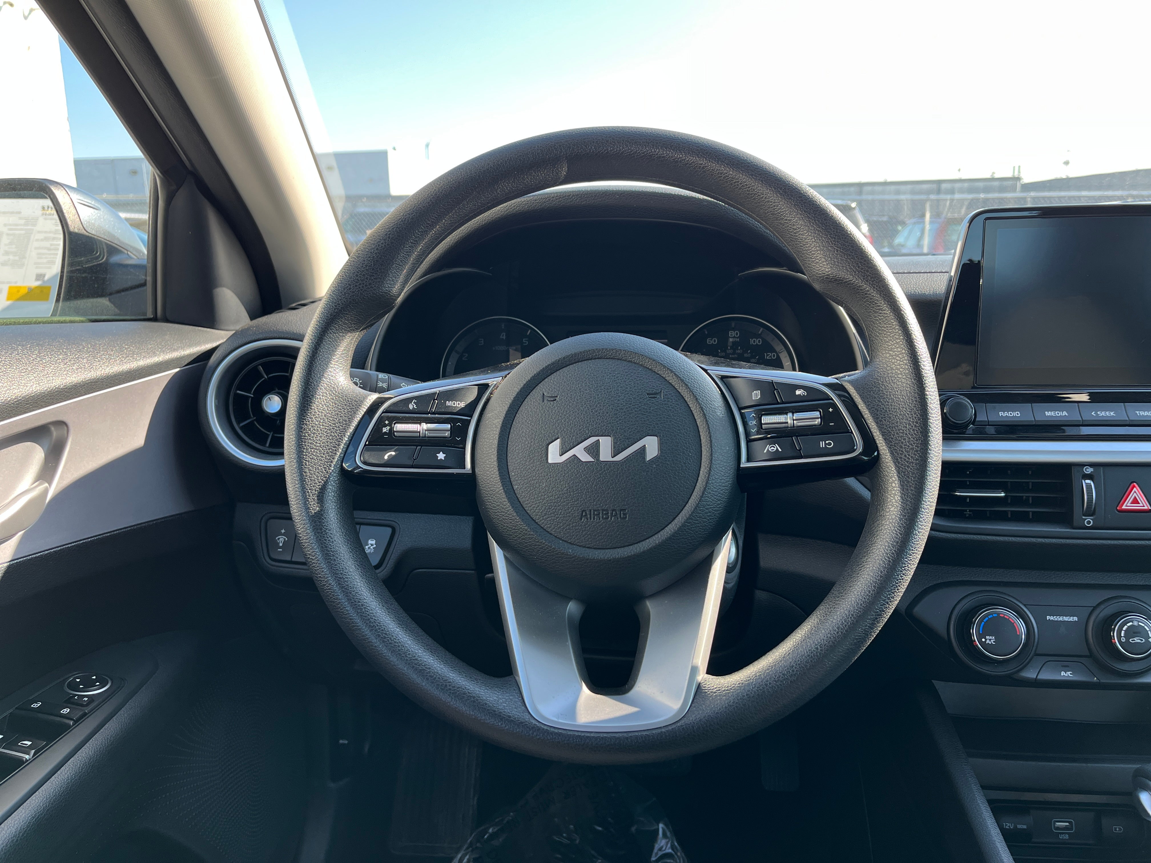 2024 Kia Forte LXS 5