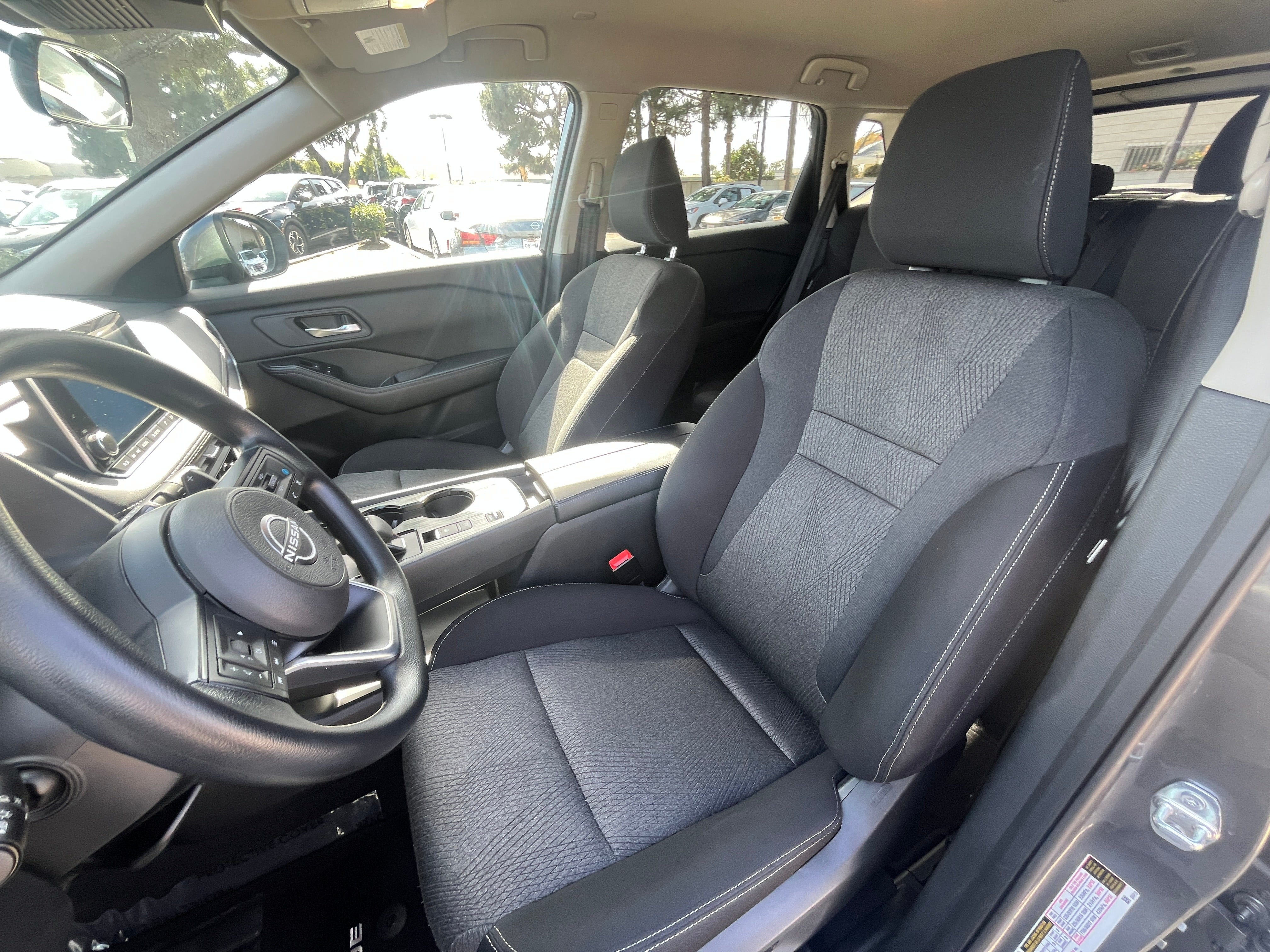 2024 Nissan Rogue SV 2