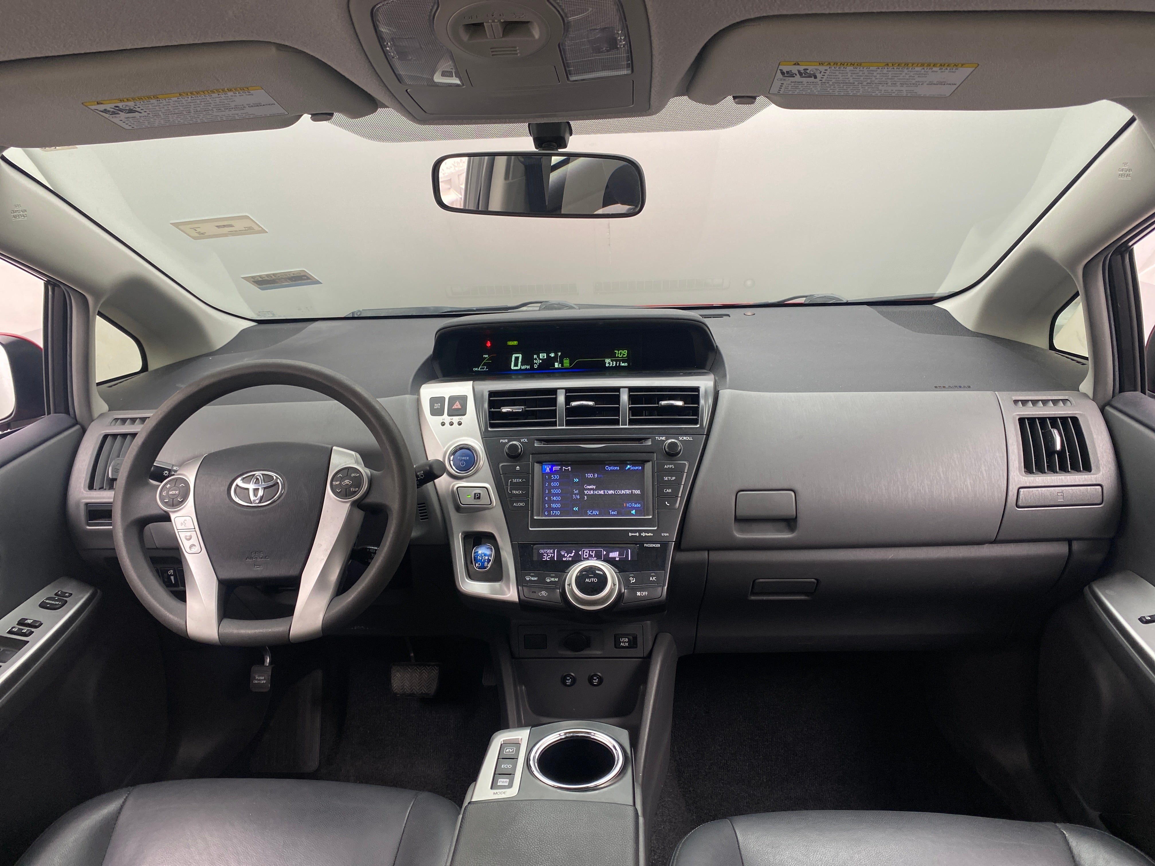 2014 Toyota Prius v Three 3