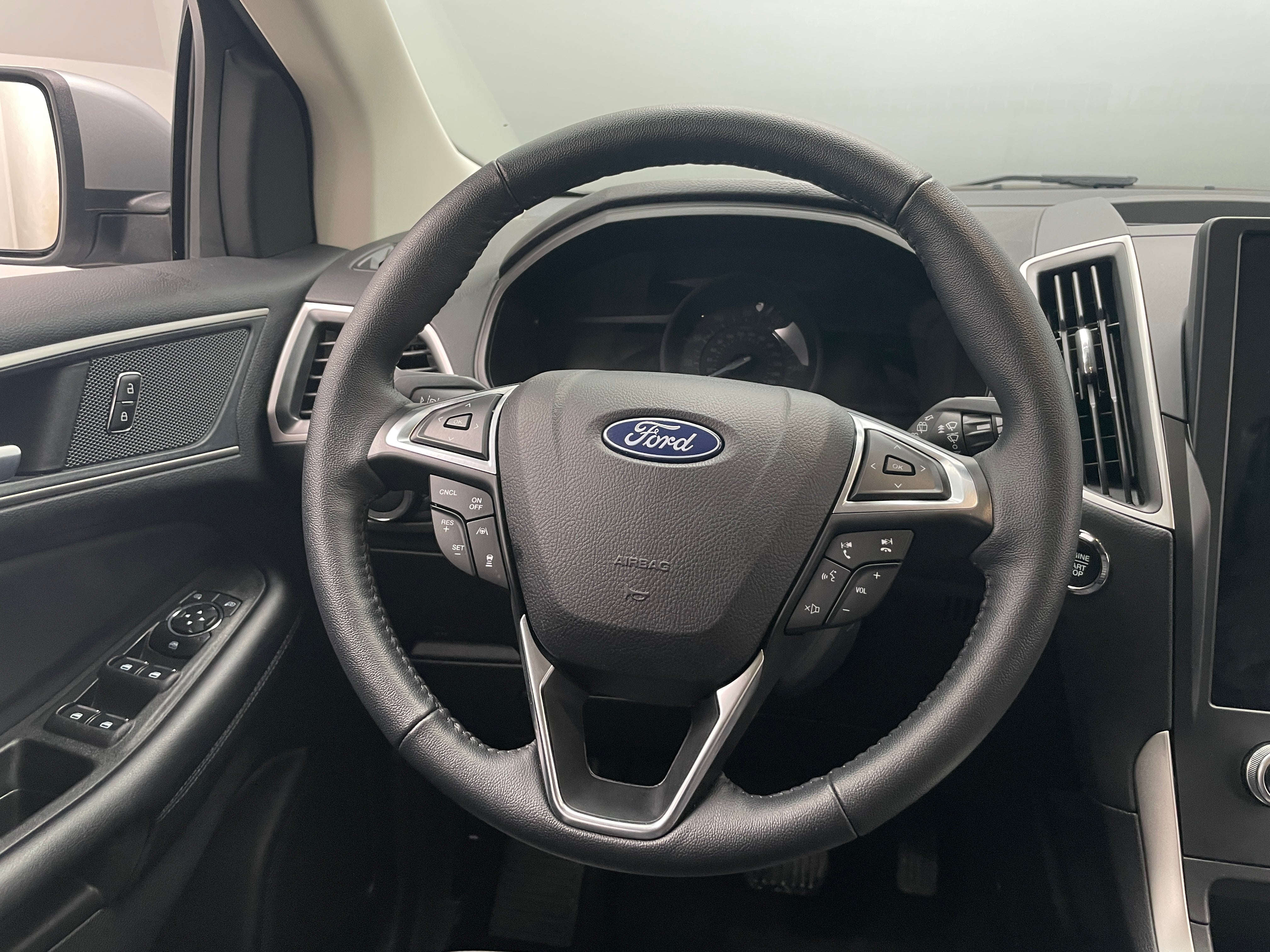 2024 Ford Edge SEL 5