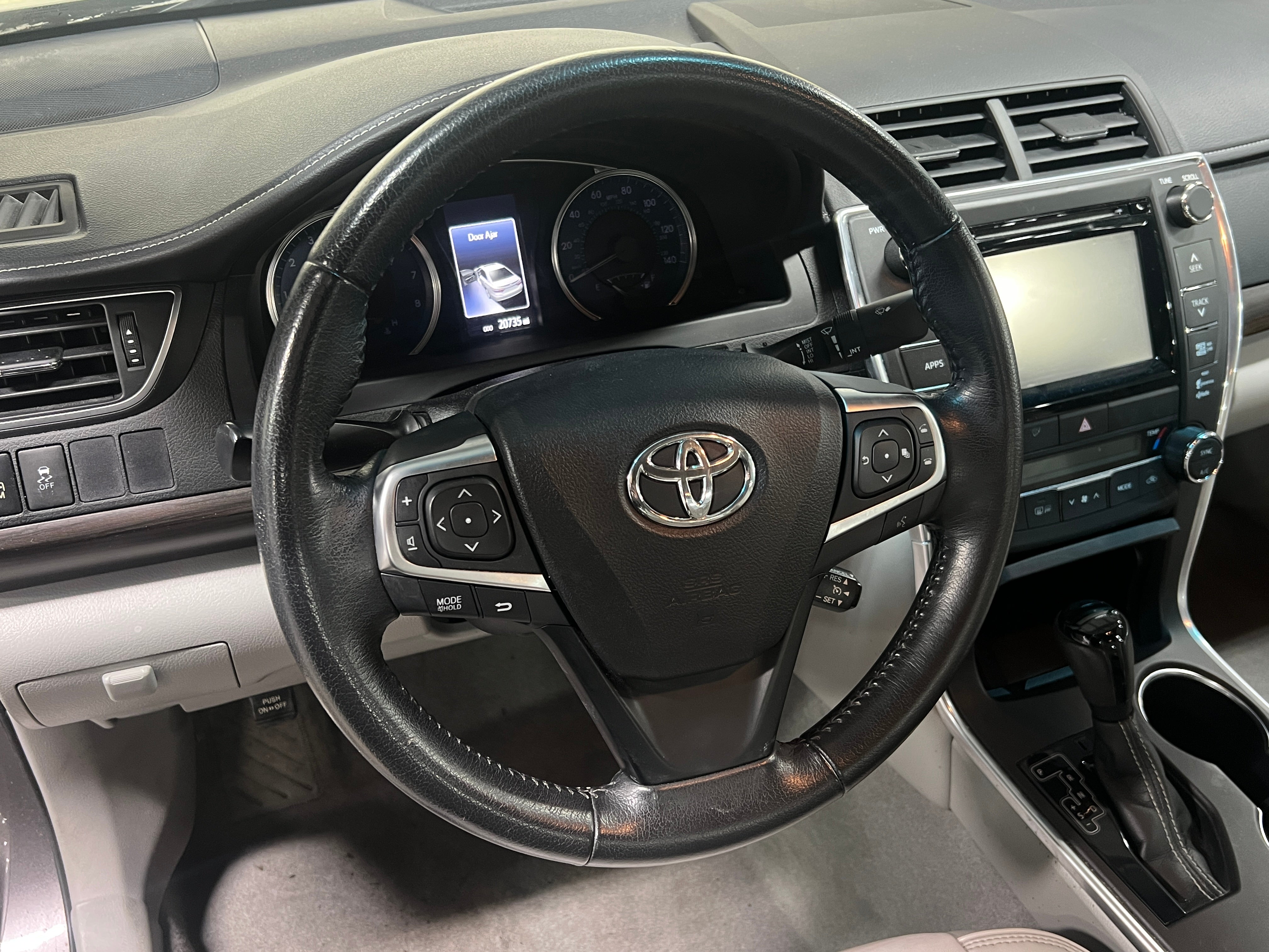 2015 Toyota Camry XLE 5