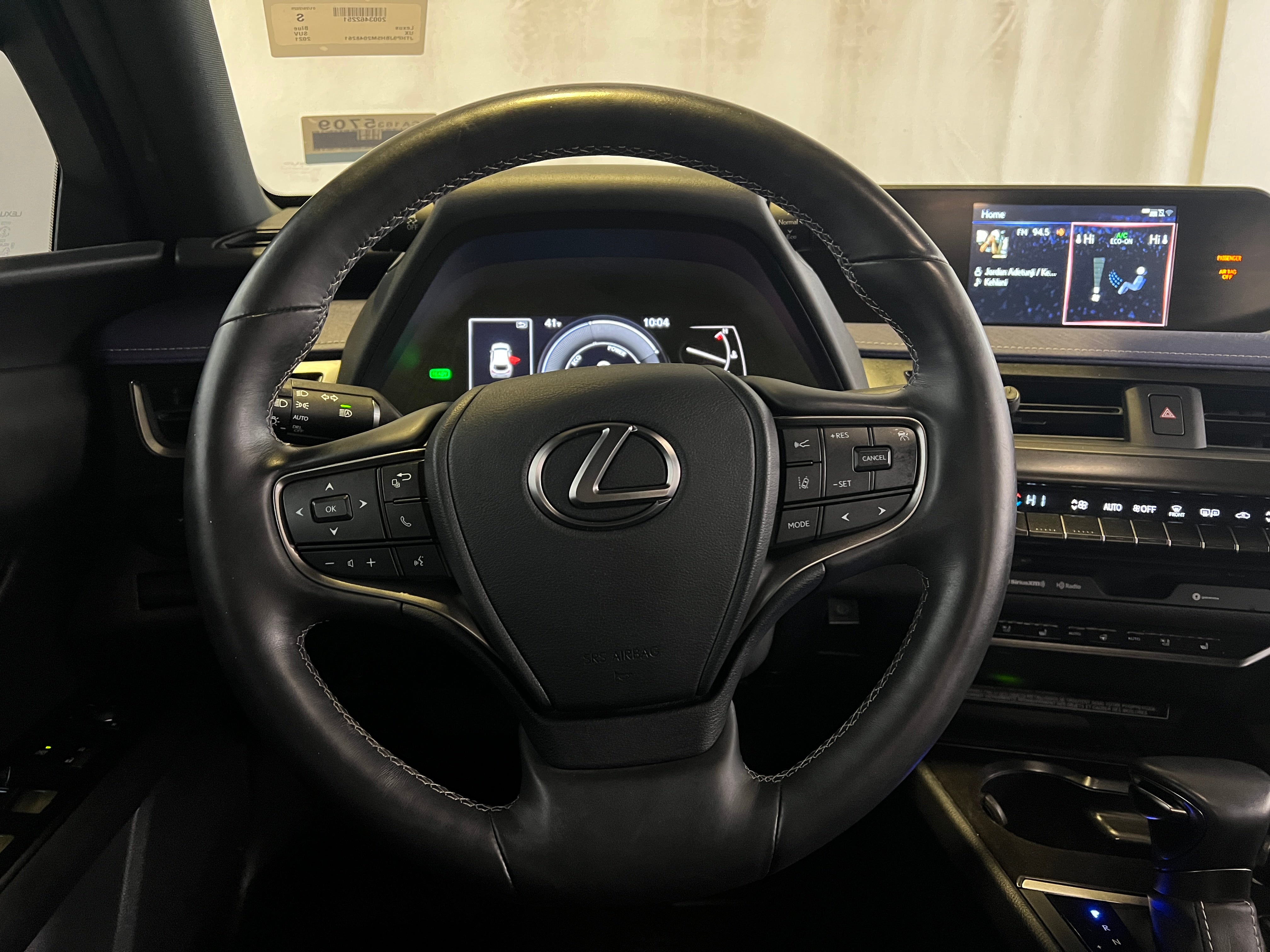 2021 Lexus UX 250h 4