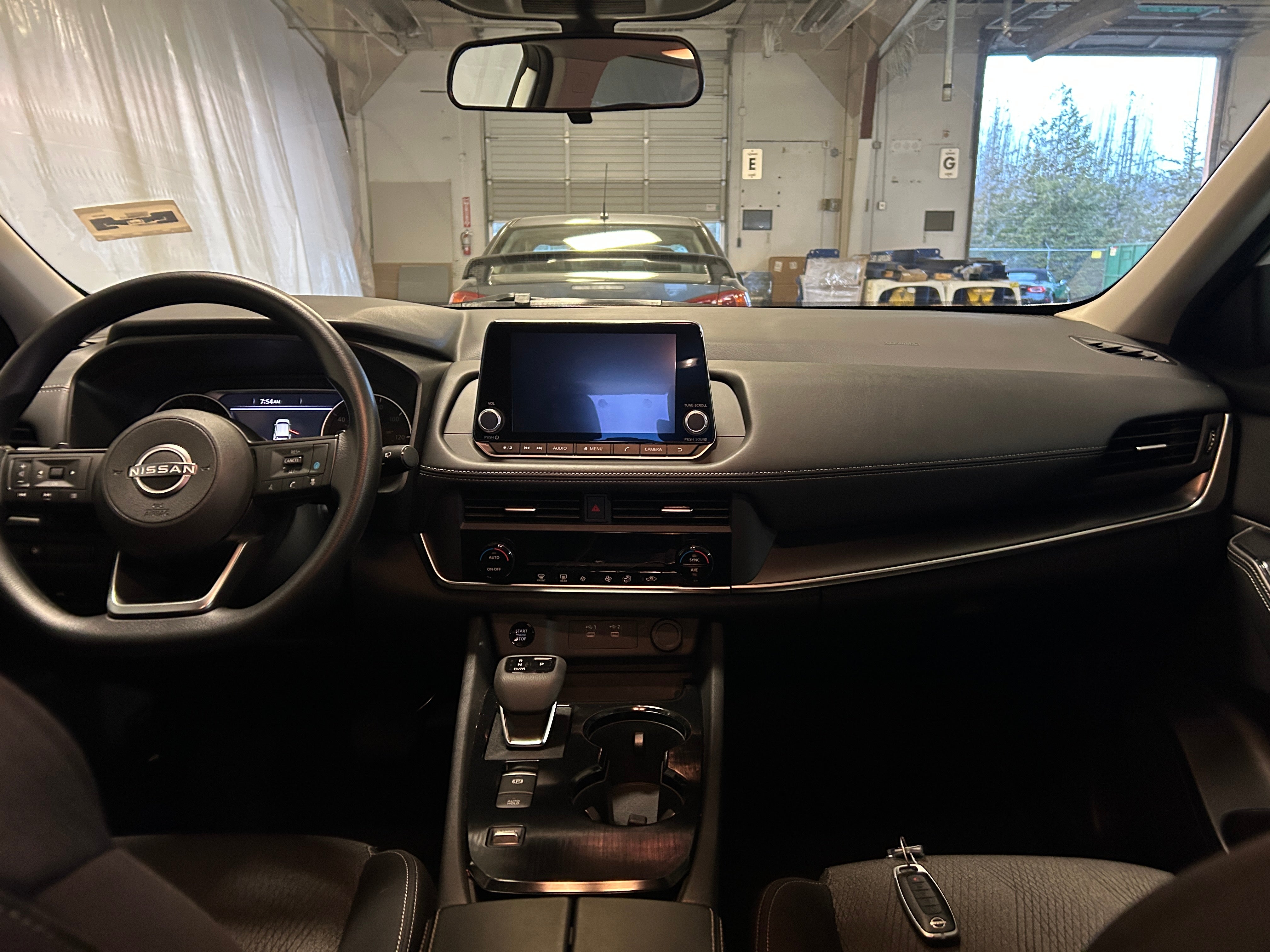 2024 Nissan Rogue SV 3
