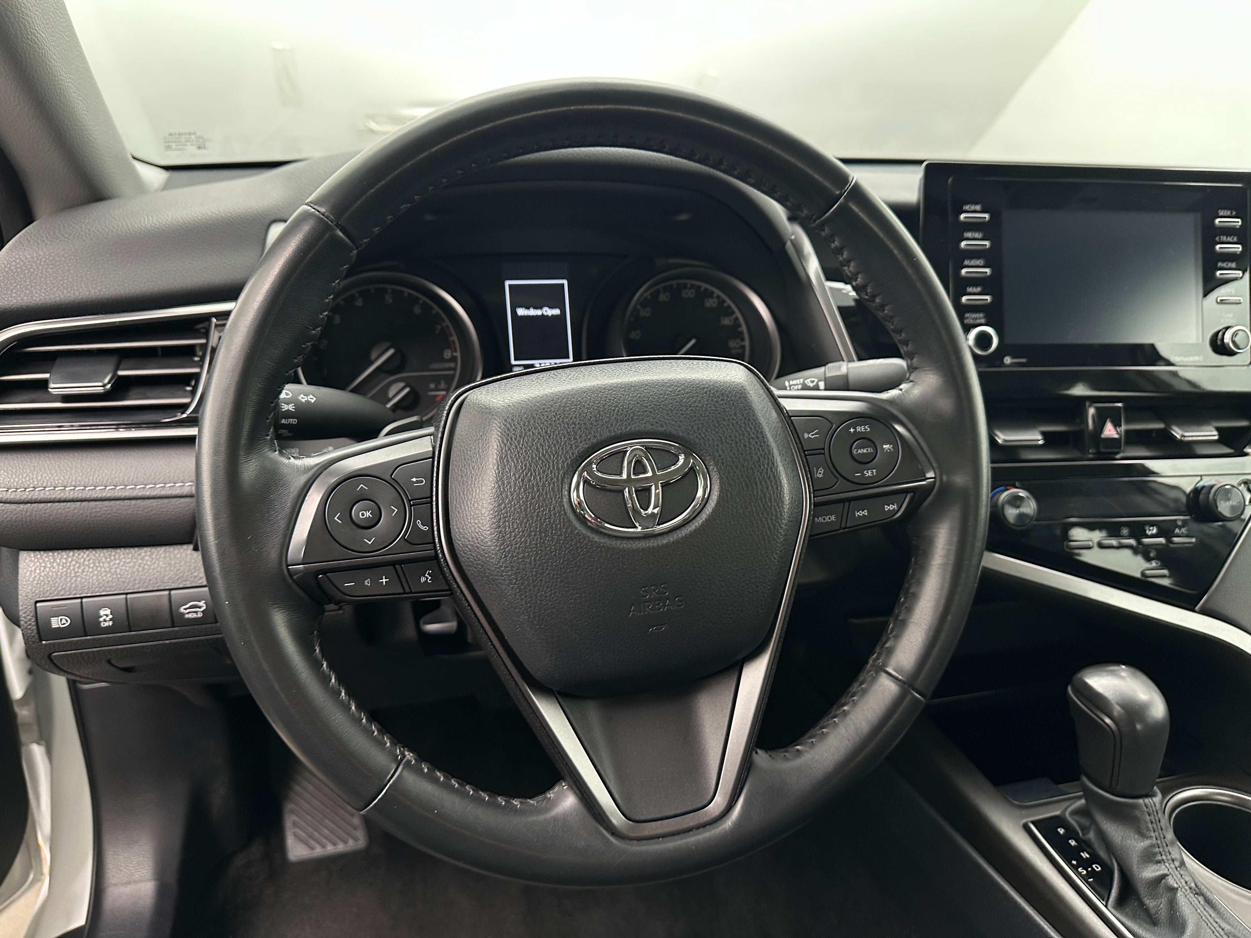 2023 Toyota Camry SE 4