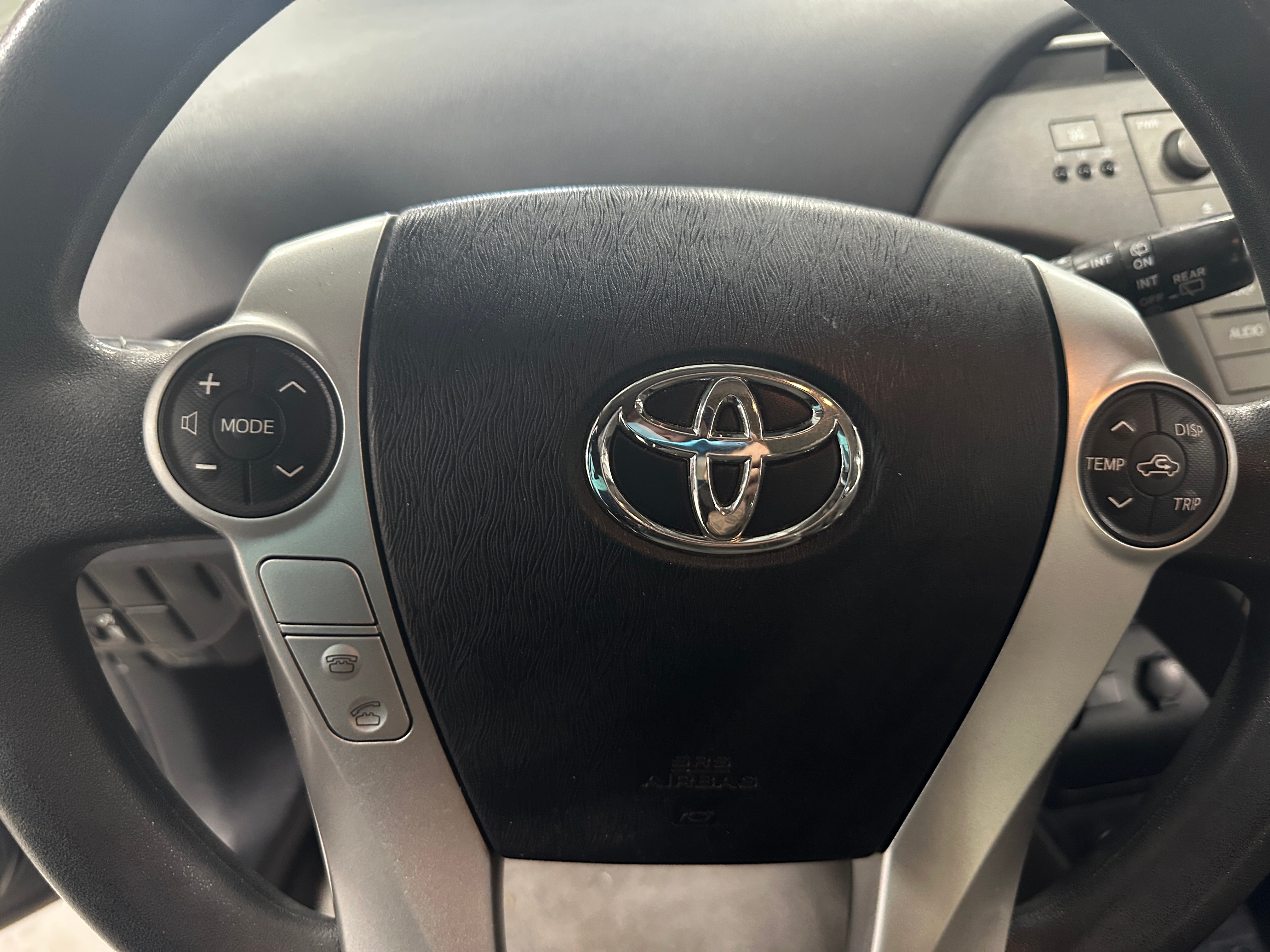 2015 Toyota Prius Two 5