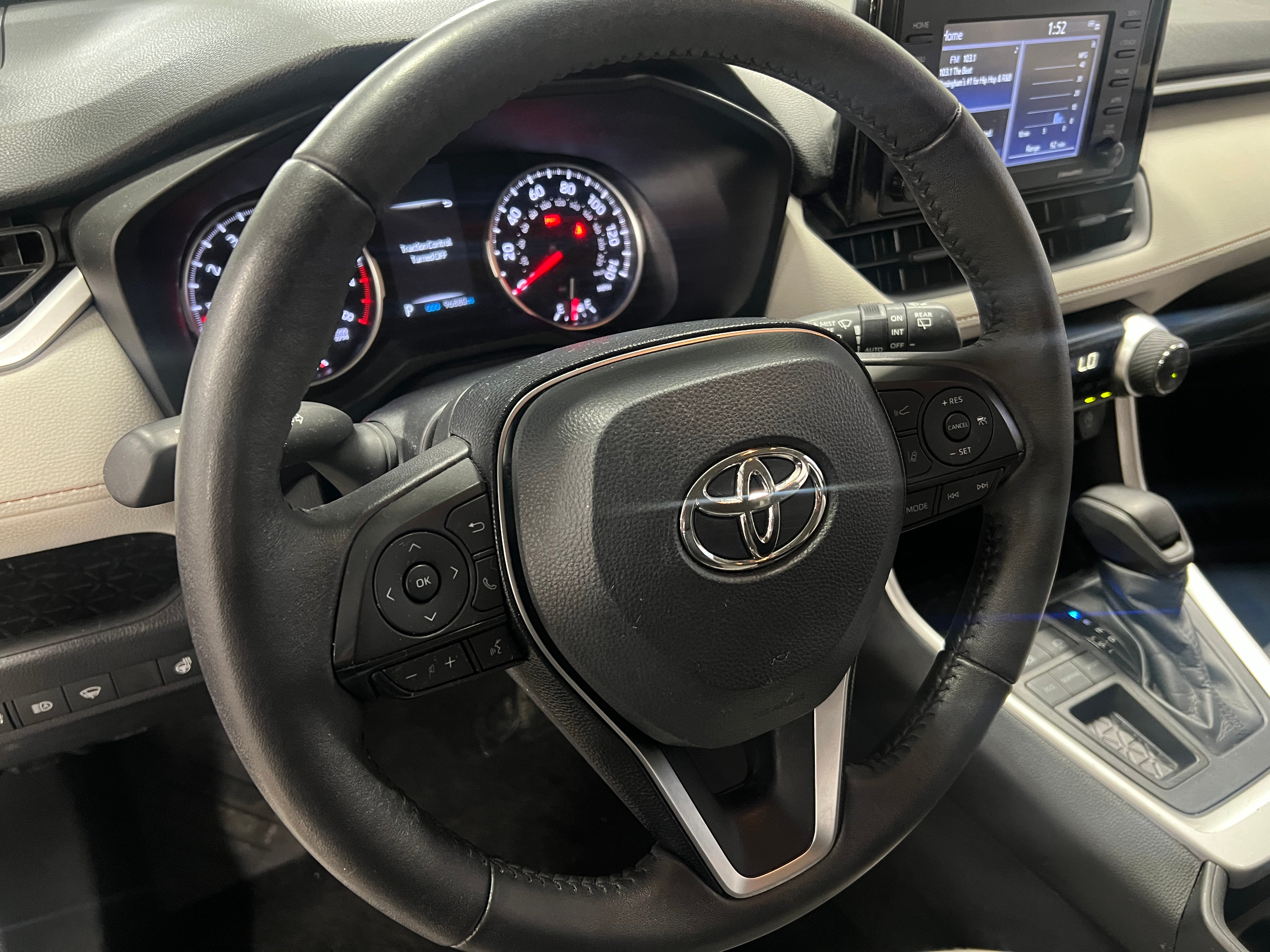 2021 Toyota RAV4 XLE 5