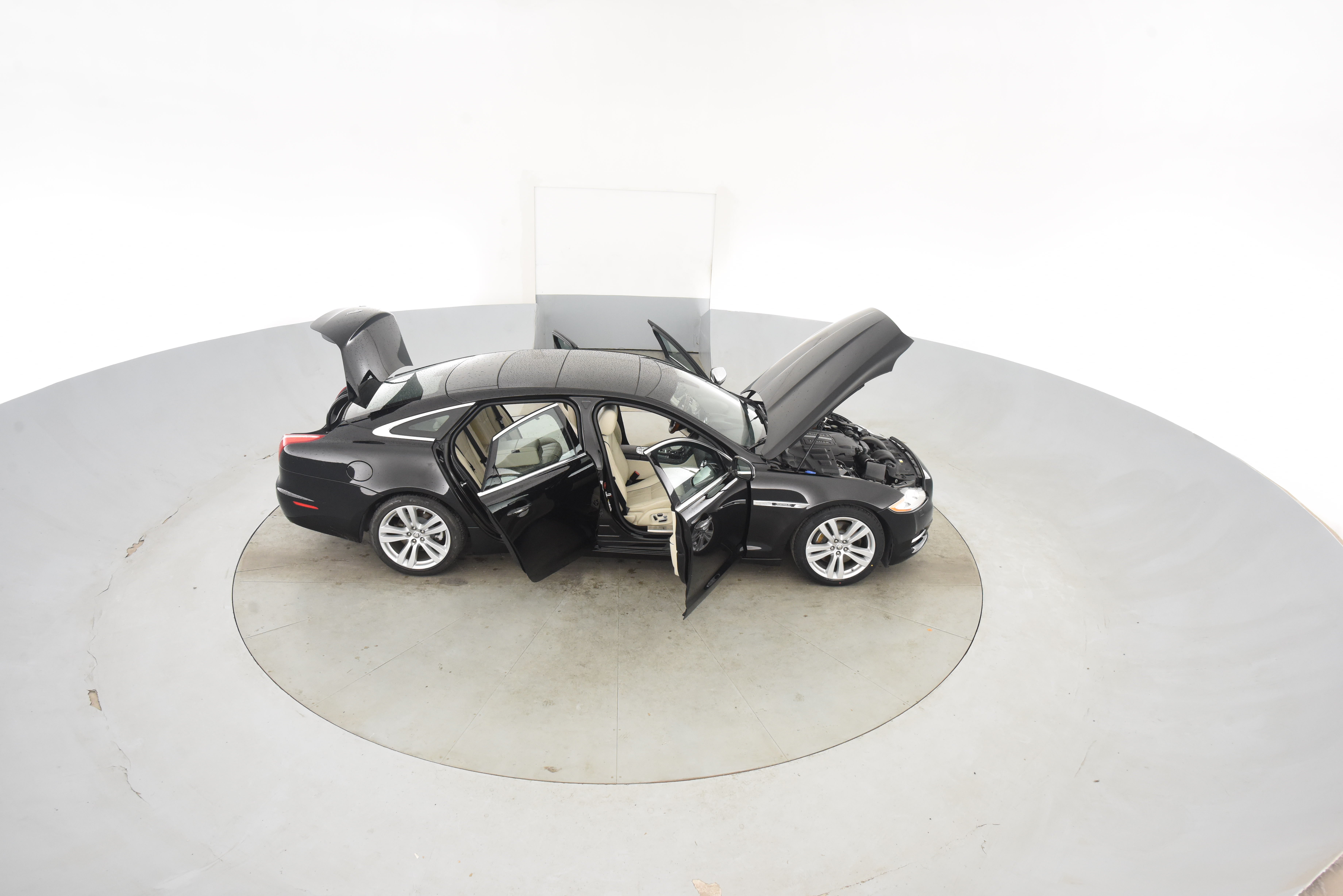 2012 Jaguar XJ | Carvana