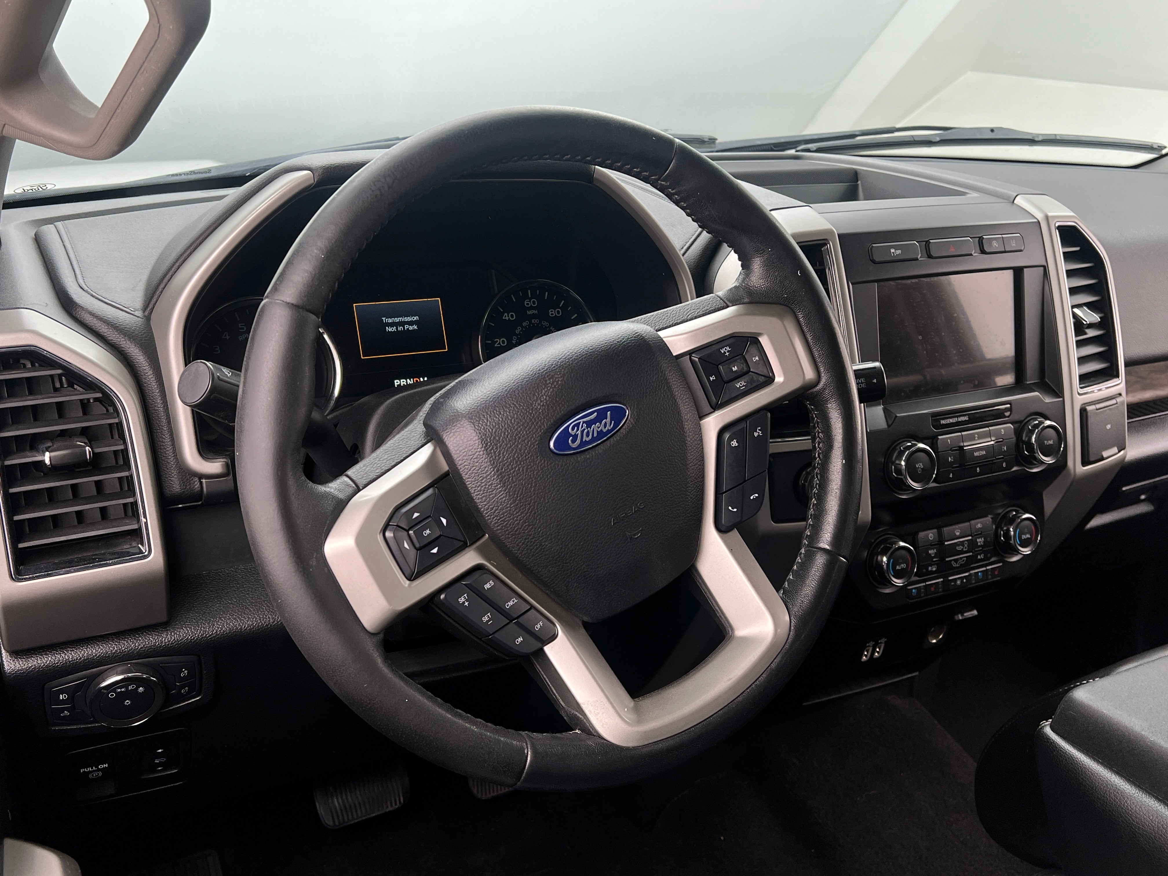 2020 Ford Econoline E-150 4