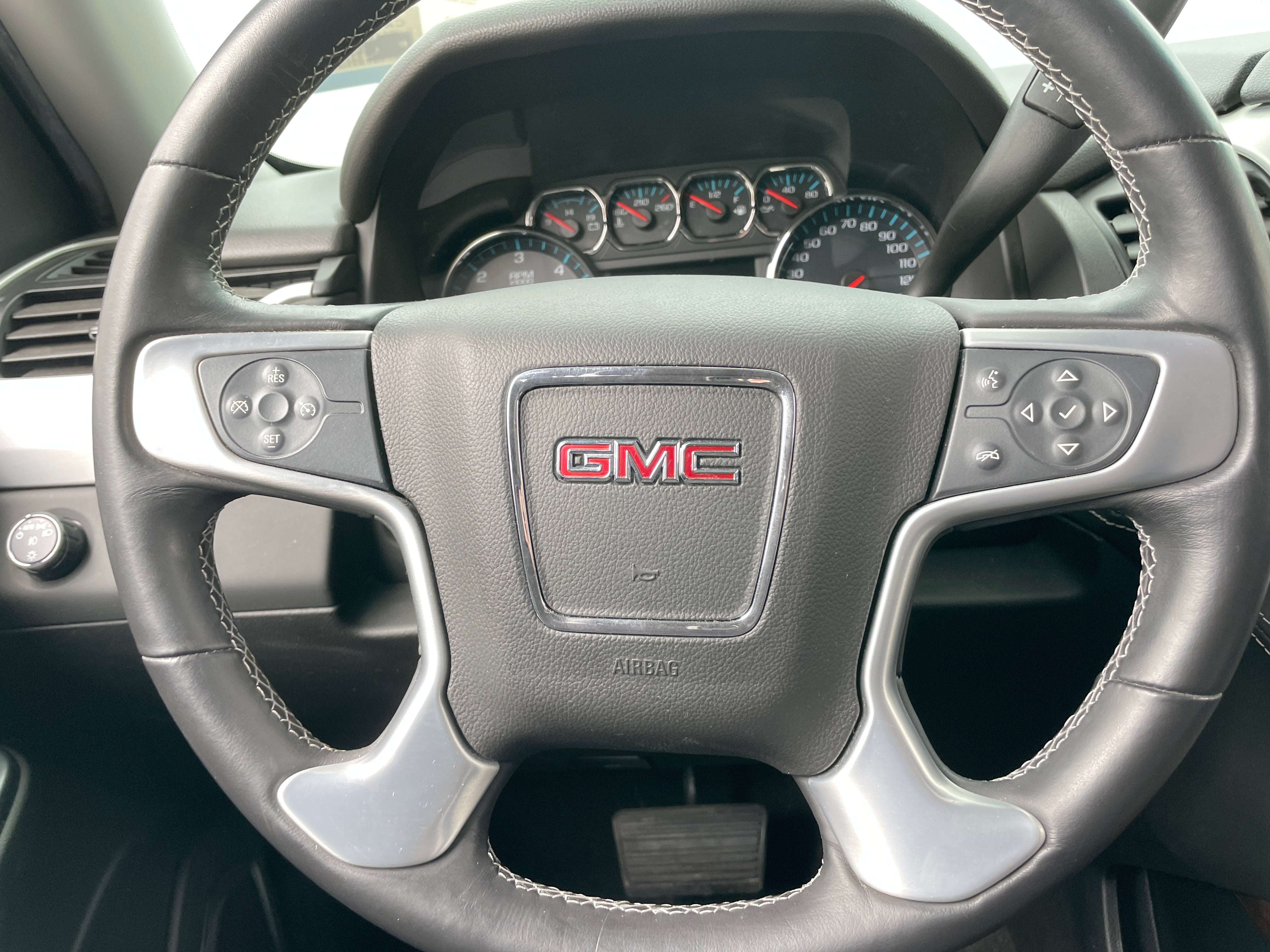 2018 GMC Yukon SLE 5