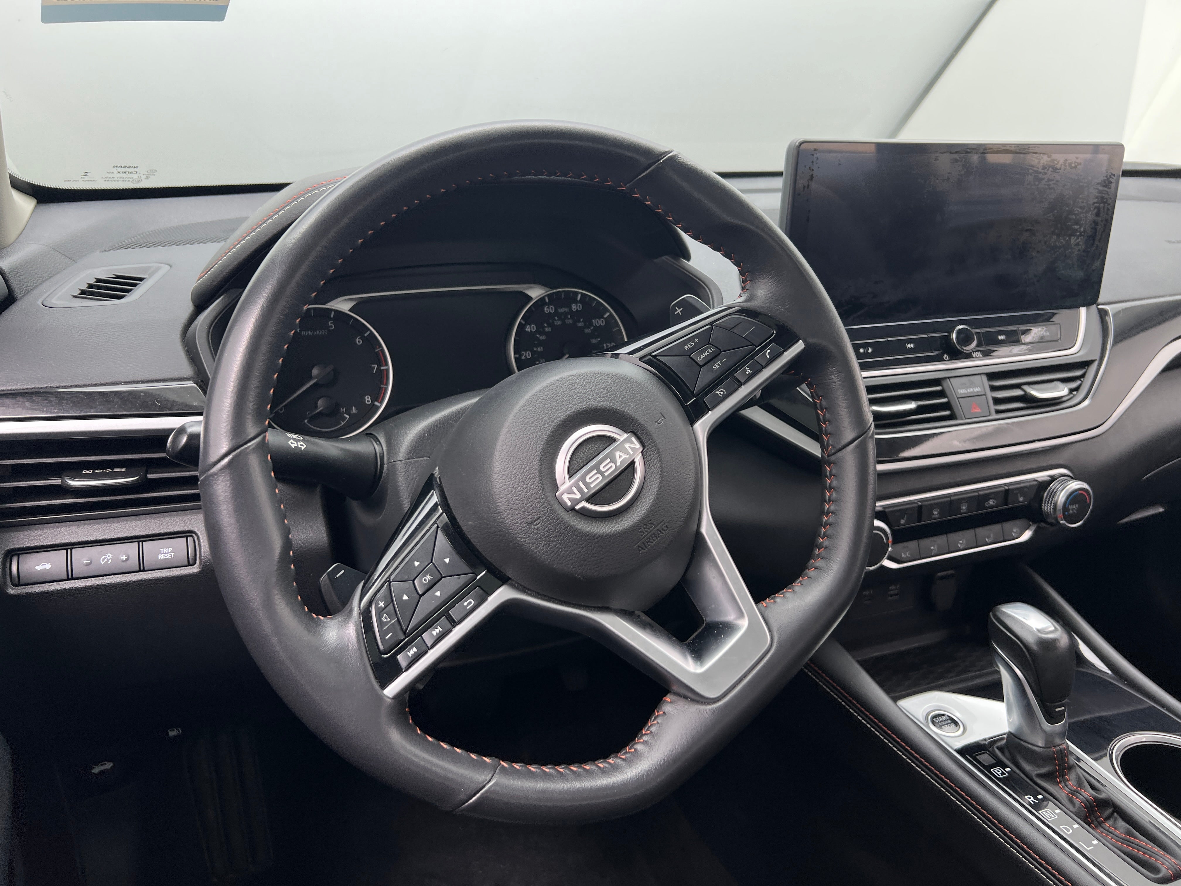 2024 Nissan Altima SR 4