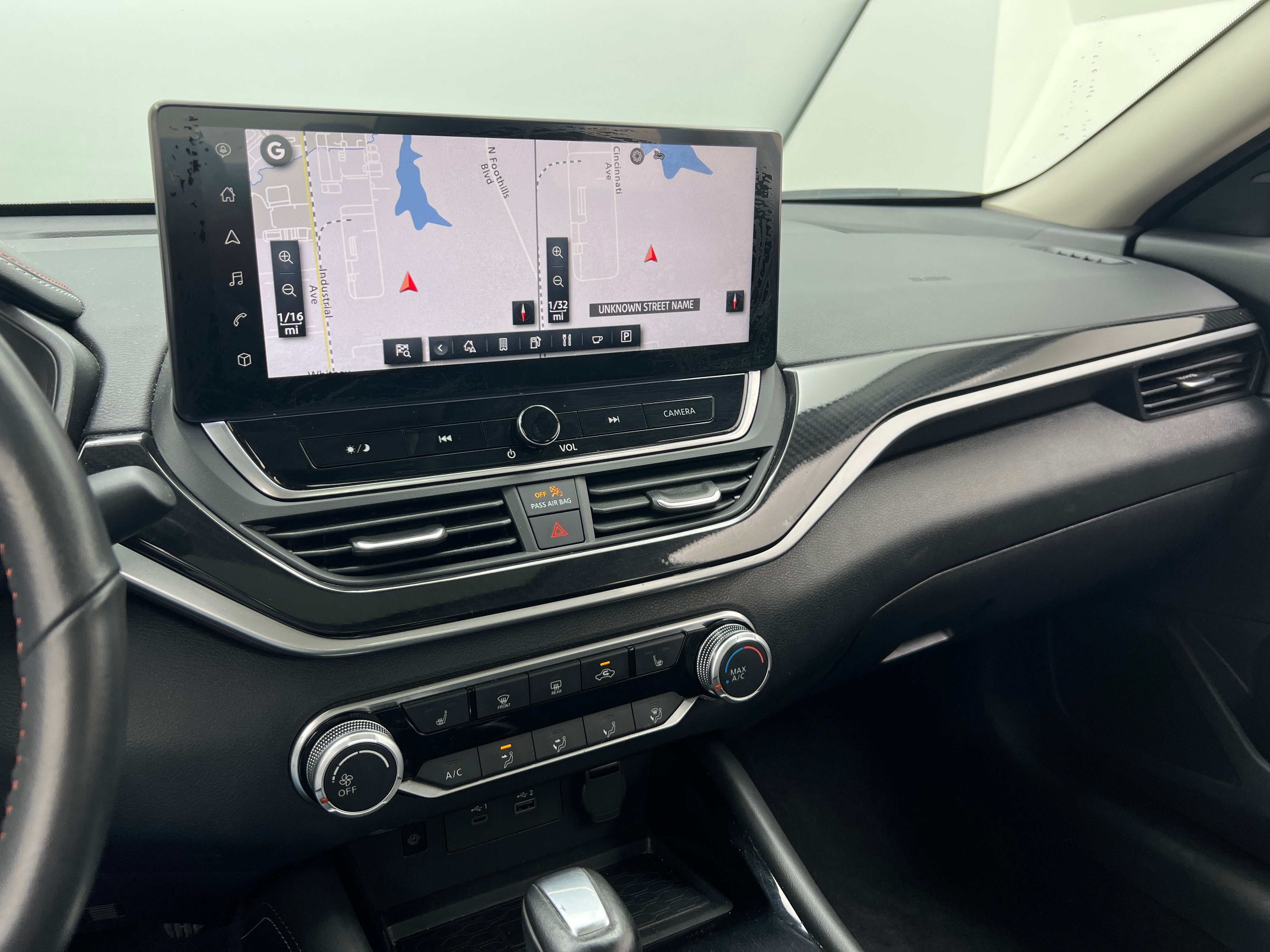 2024 Nissan Altima SR 3