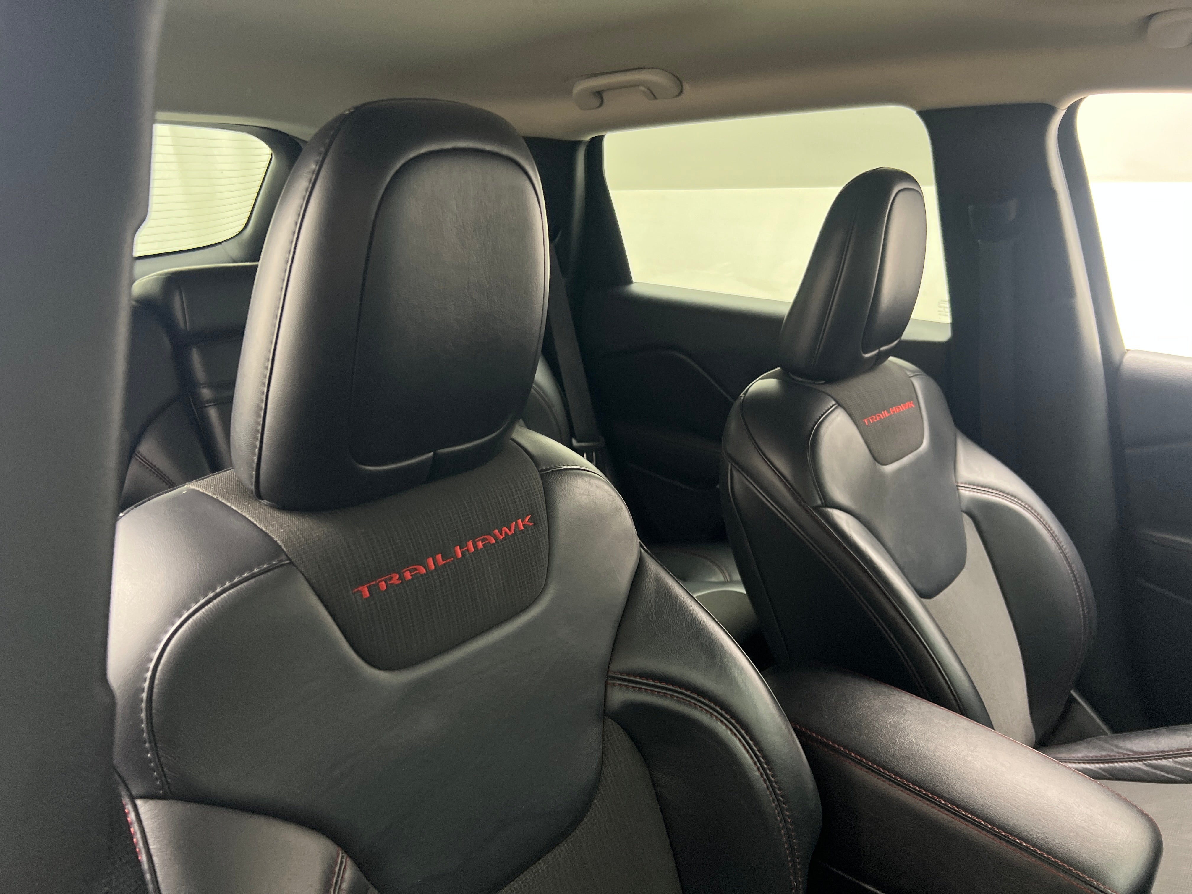 2018 Jeep Cherokee Trailhawk 2
