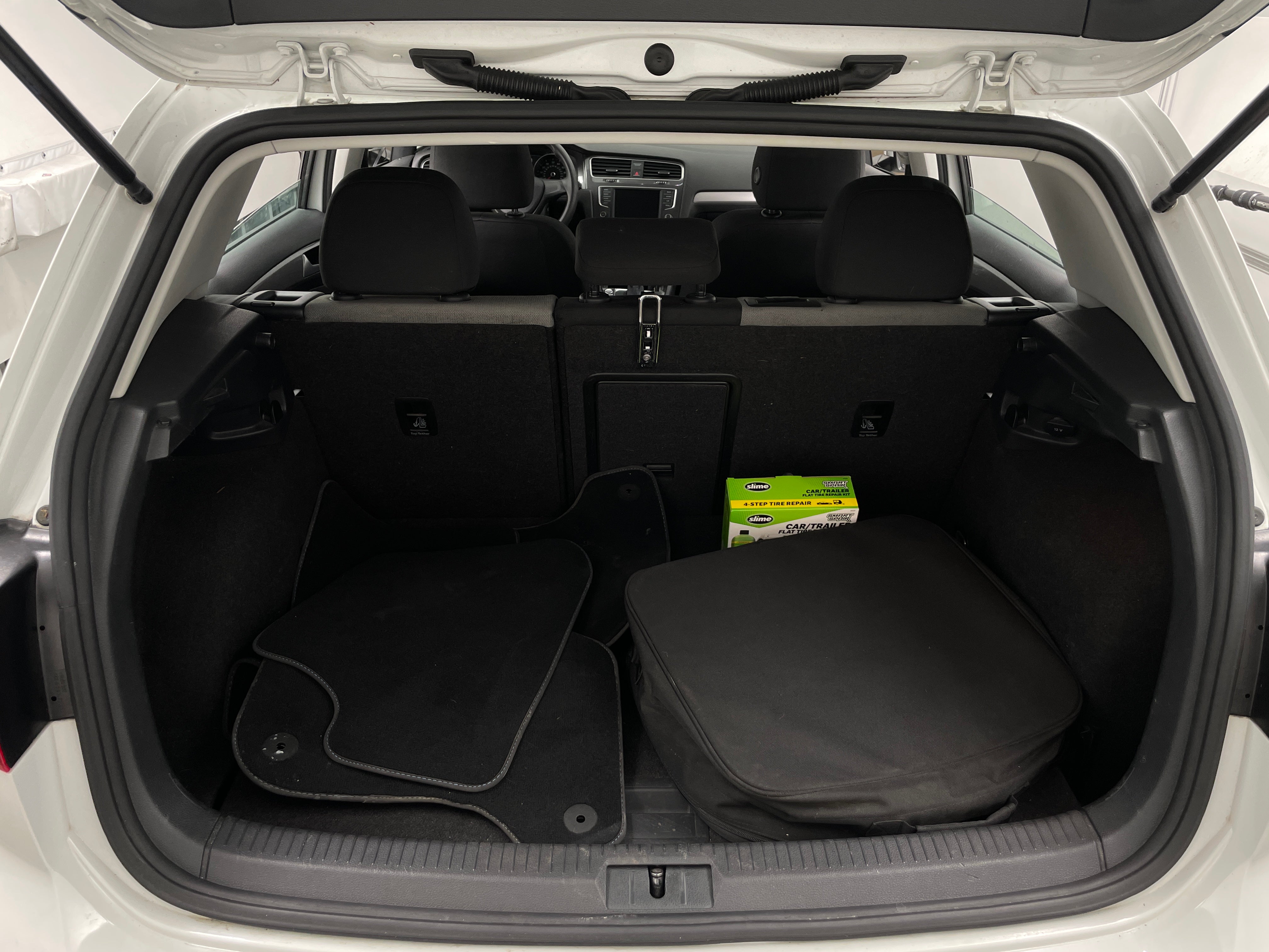 2016 Volkswagen e-Golf SE 7
