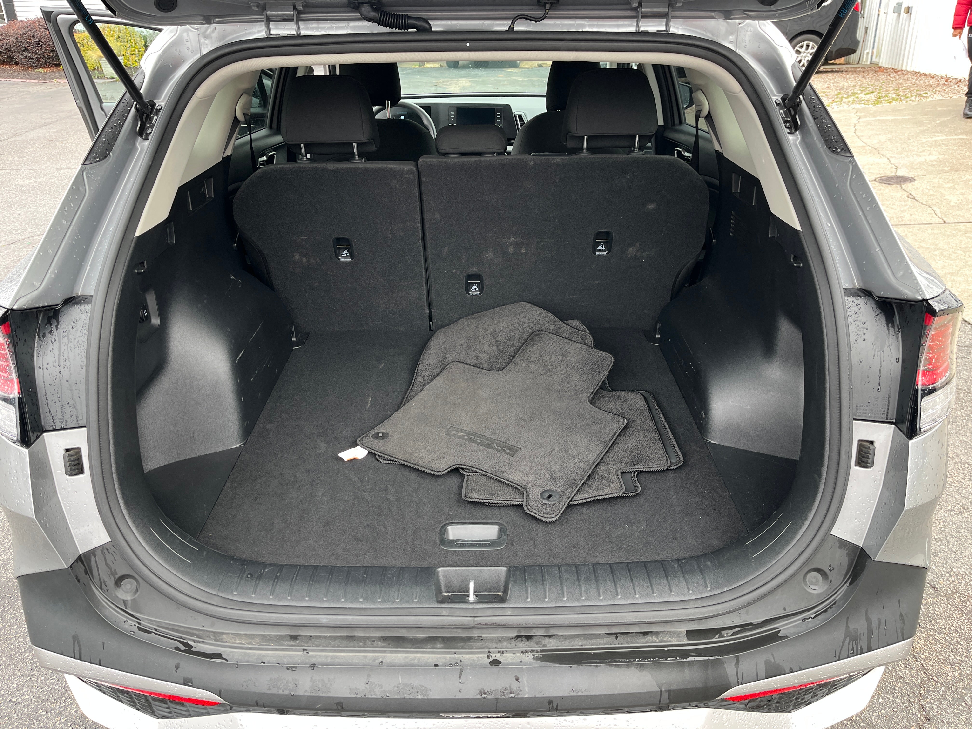 2024 Kia Sportage LX 4