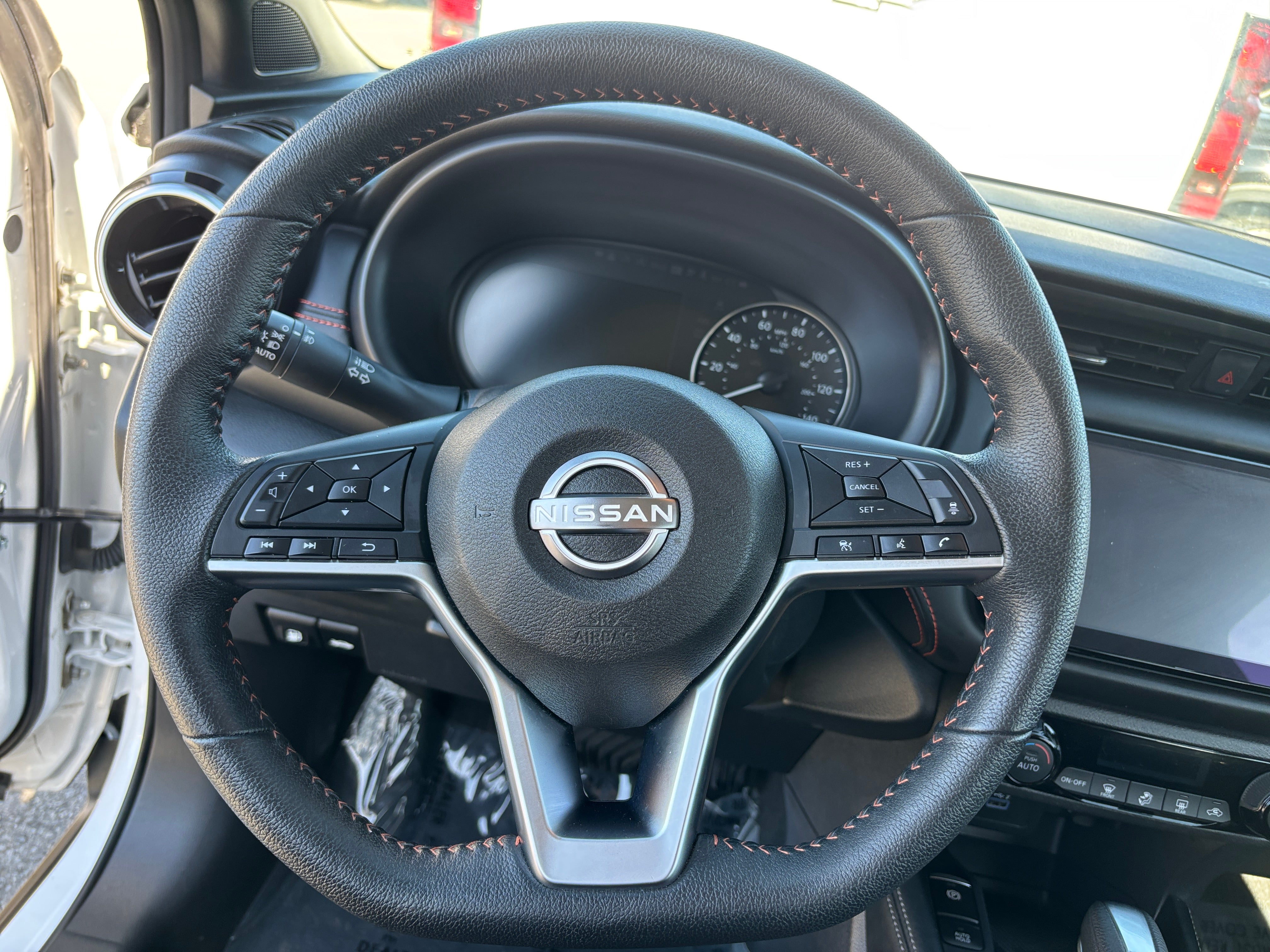 2024 Nissan Kicks SR 5