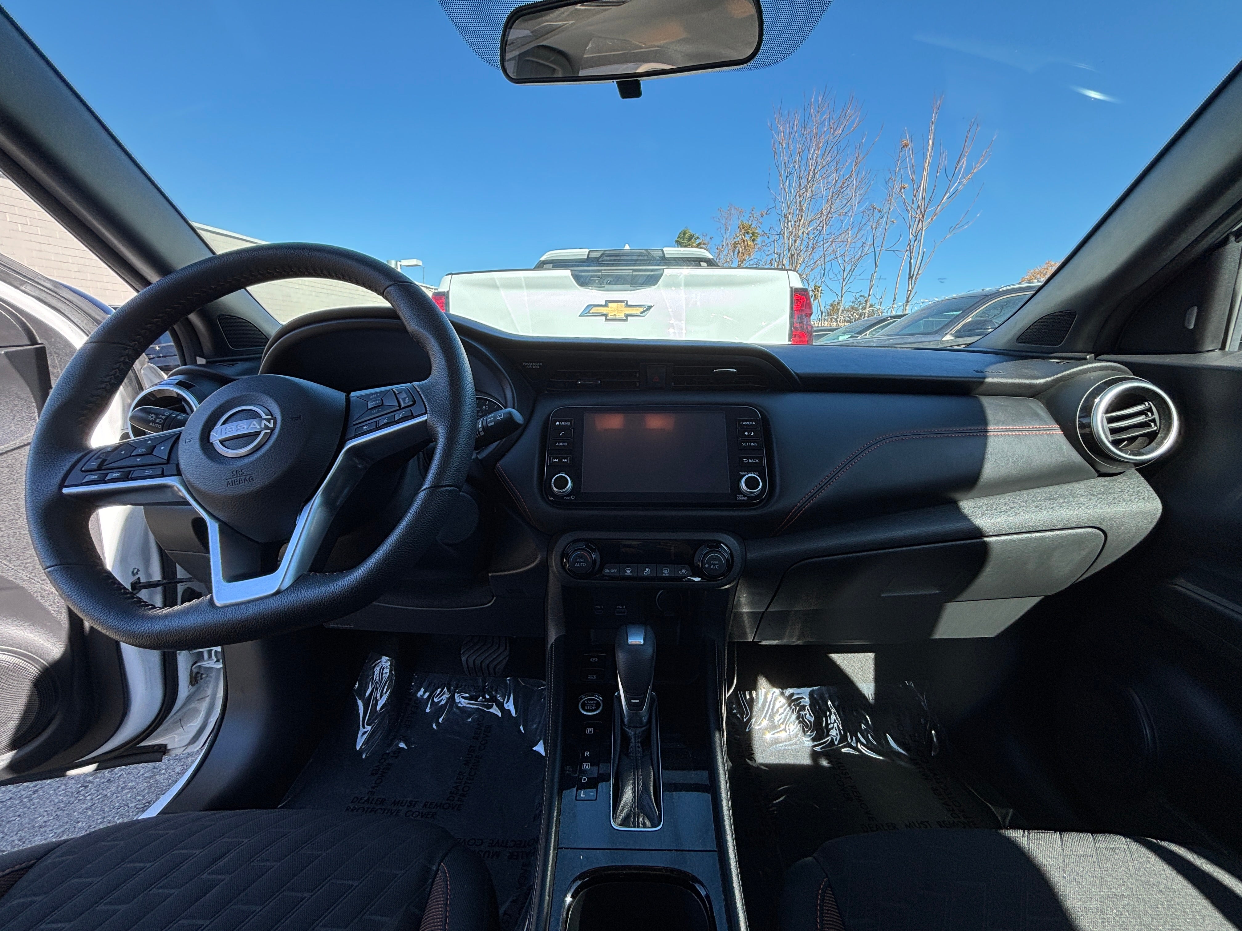 2024 Nissan Kicks SR 3