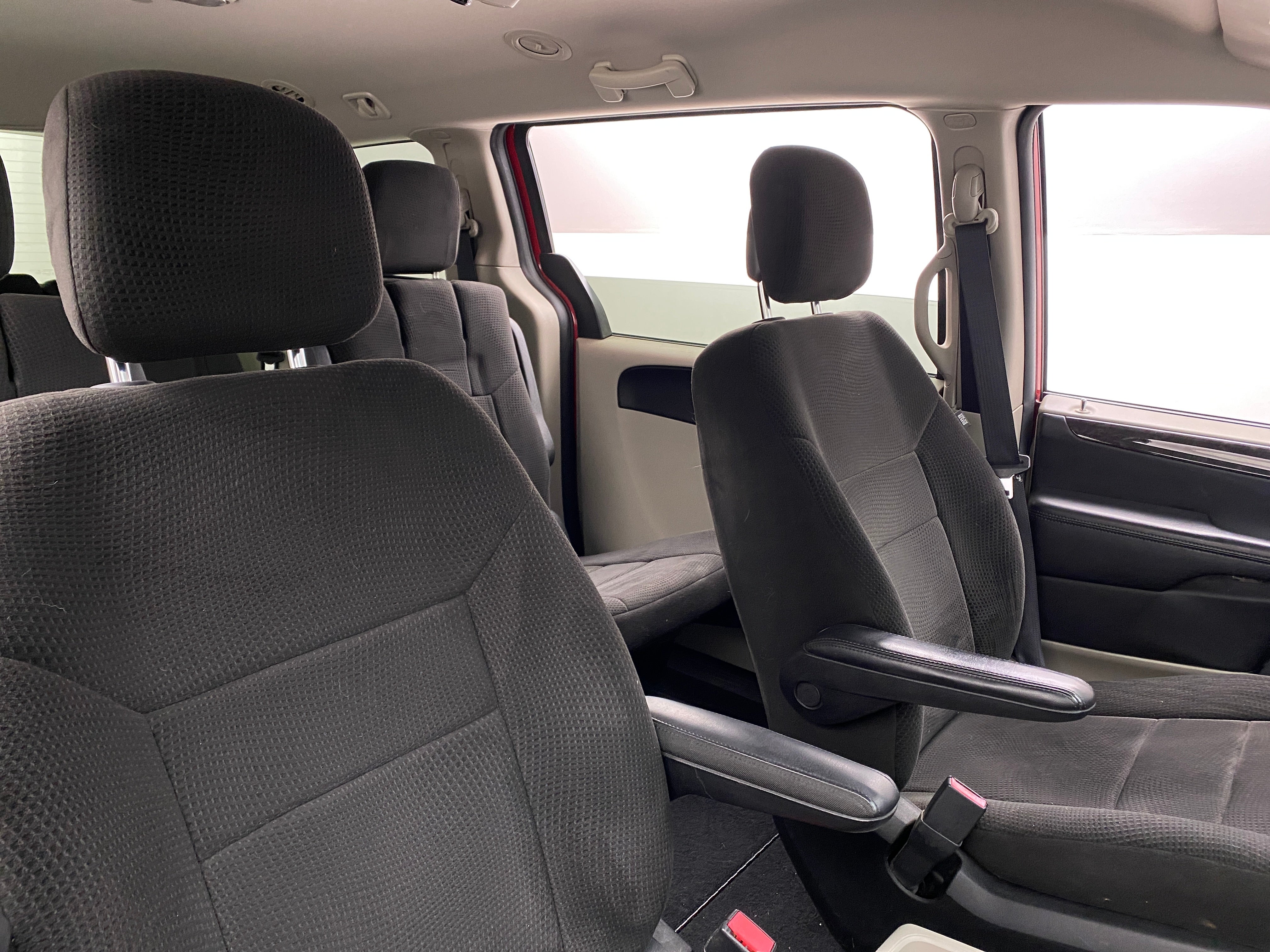 2013 Dodge Grand Caravan SE 2