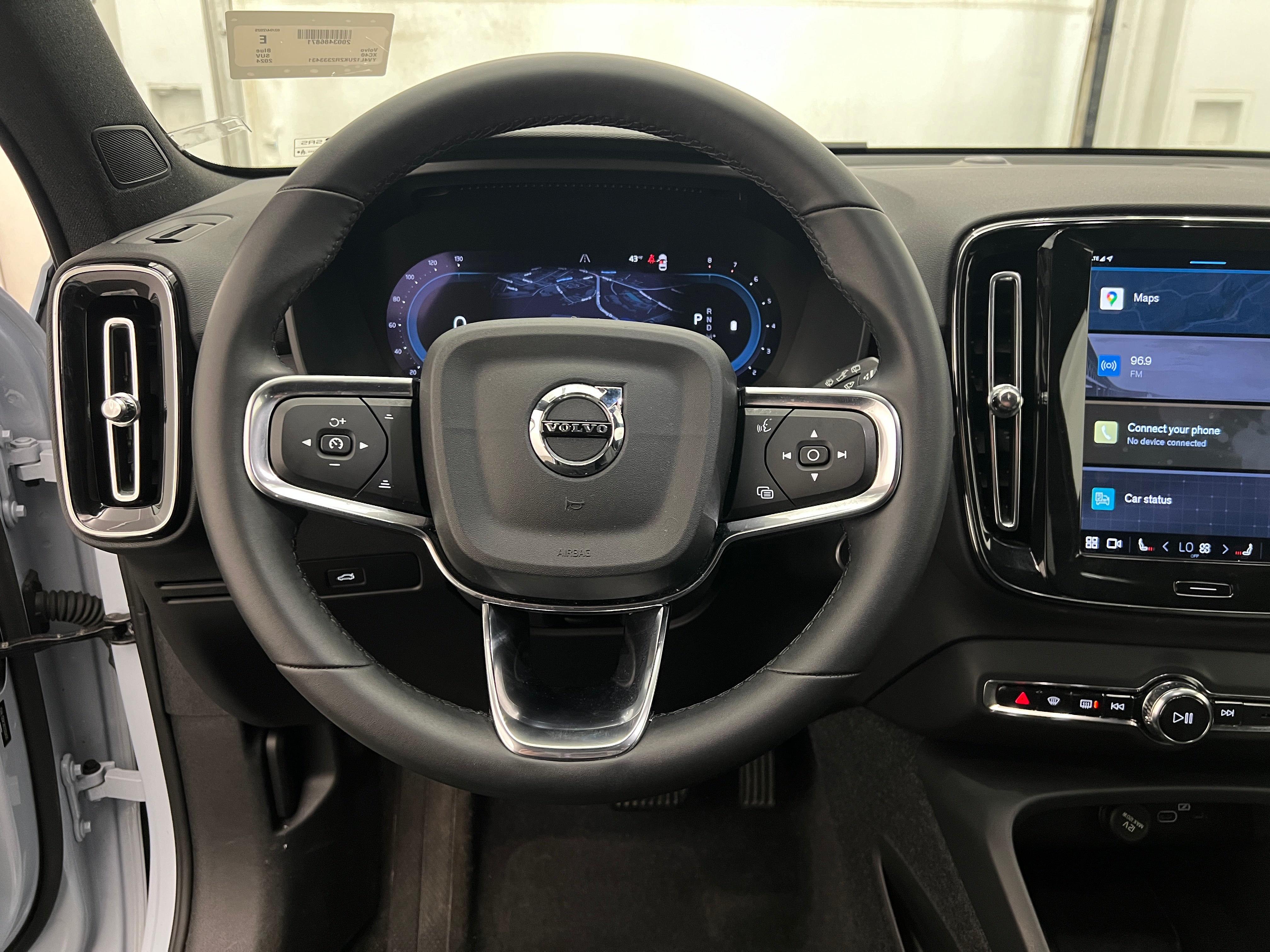 2024 Volvo XC40 B5 Core 5