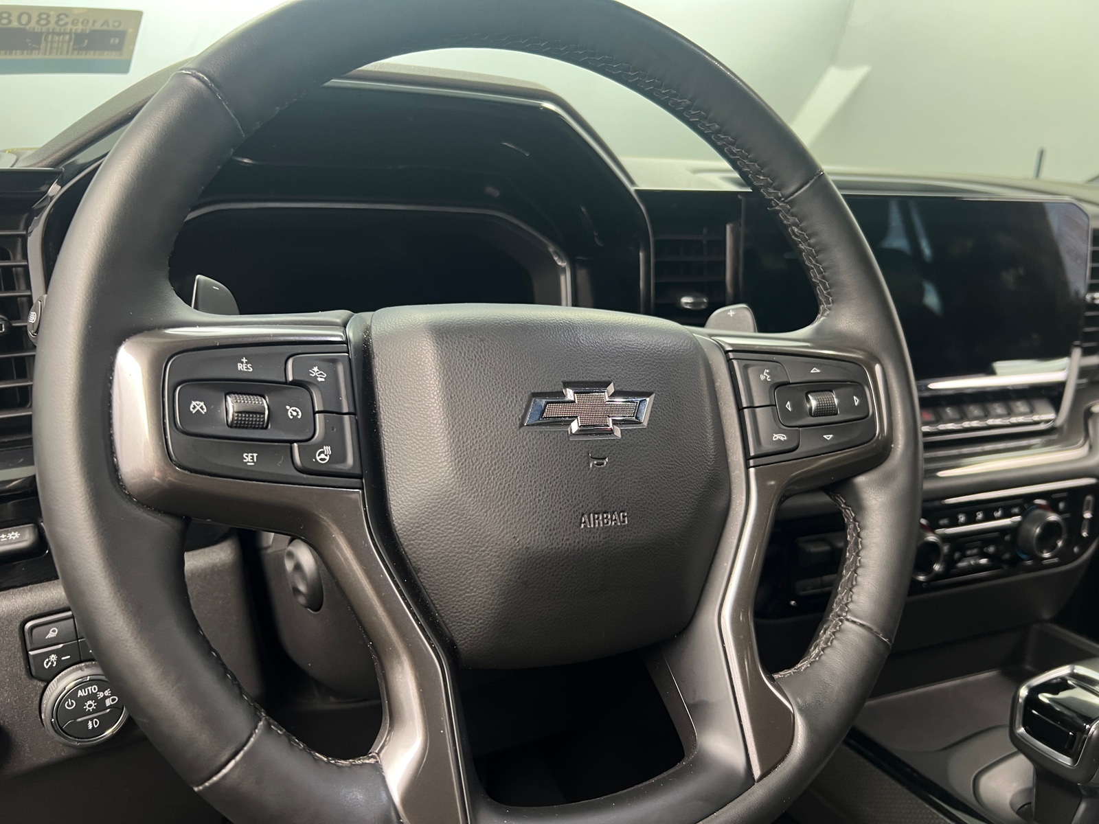 Thumbnail: 2023 Chevrolet Silverado 1500 - 5