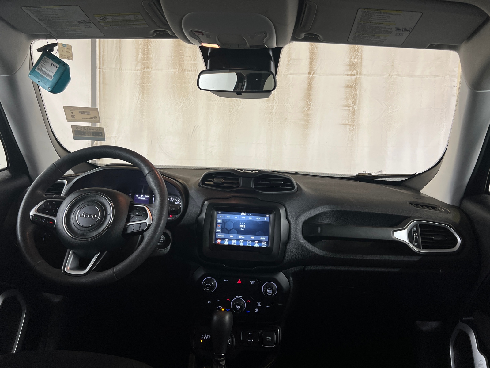 Thumbnail: 2020 Jeep Renegade - 3