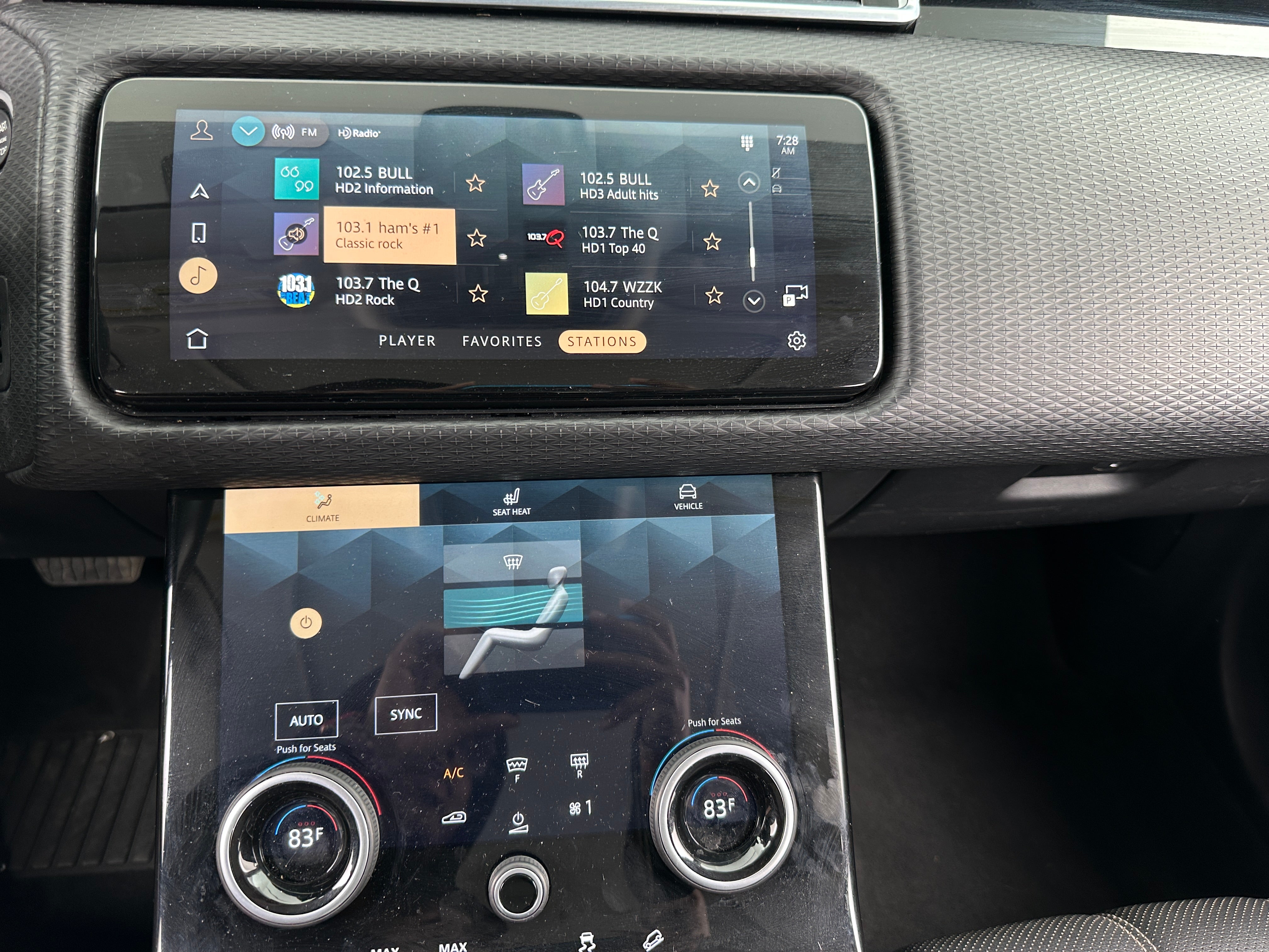 2022 Land Rover Range Rover Velar S 4