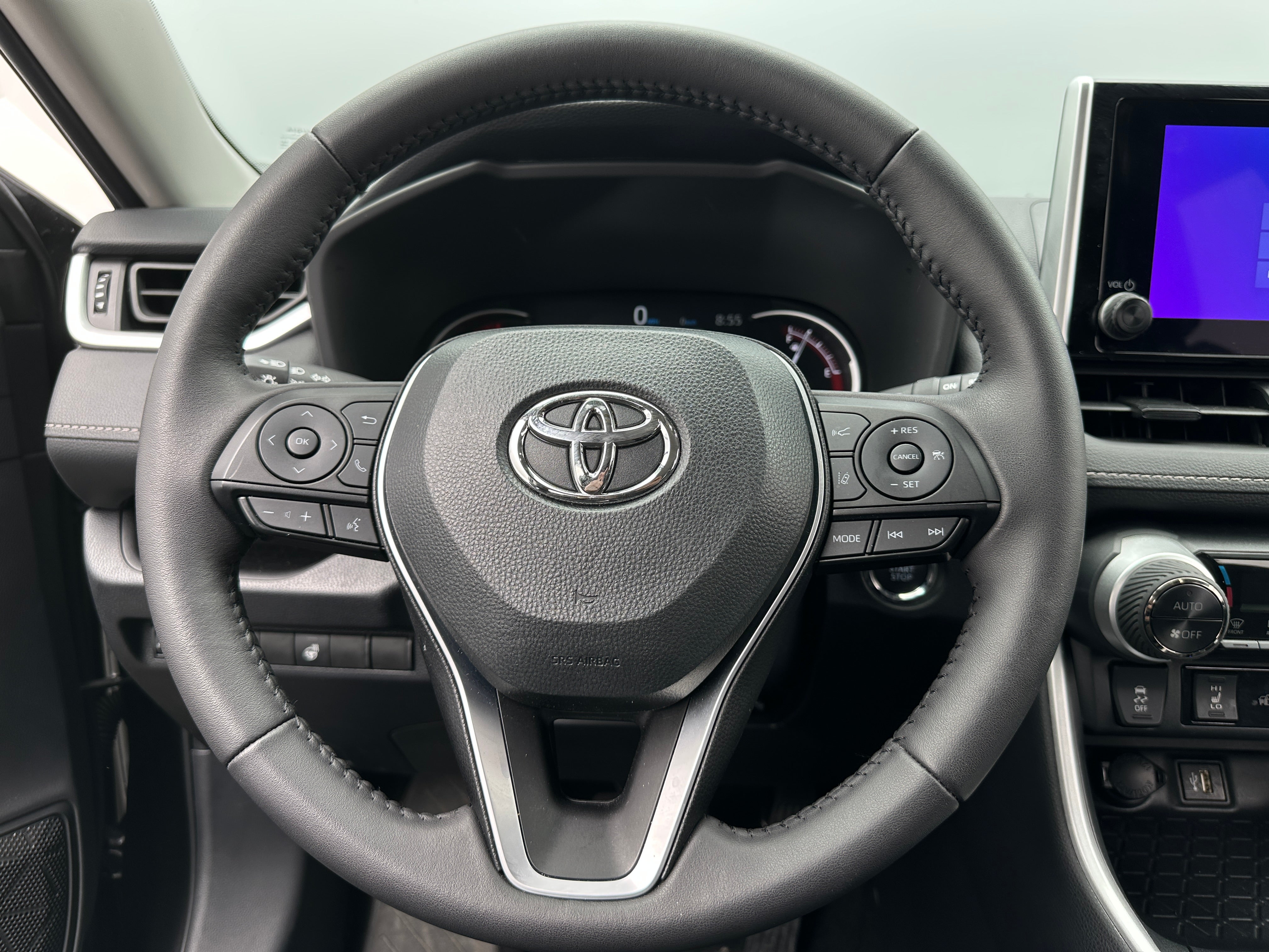 2024 Toyota RAV4 XLE 5