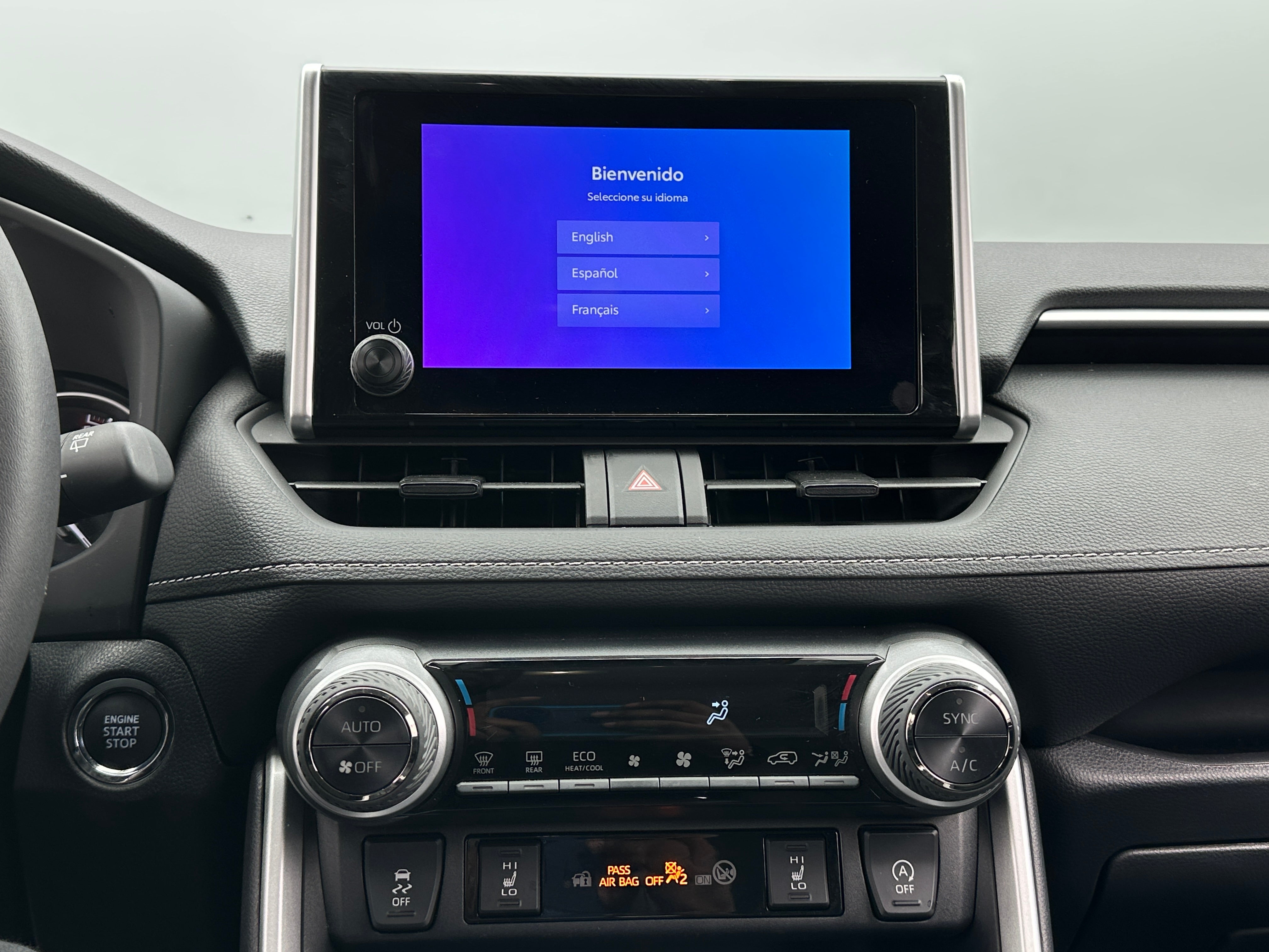 2024 Toyota RAV4 XLE 4