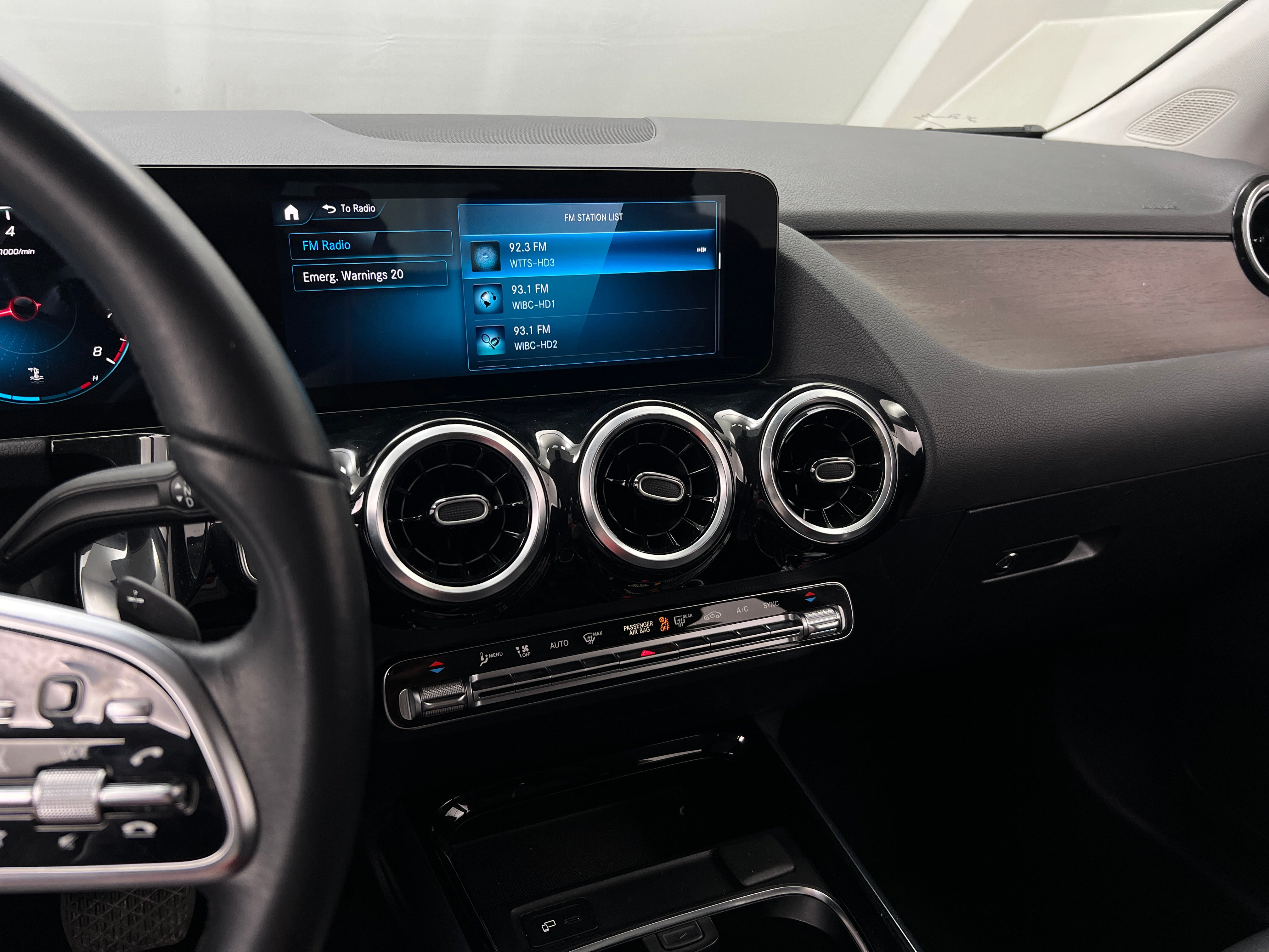 2022 Mercedes-Benz GLA 250 4MATIC 4