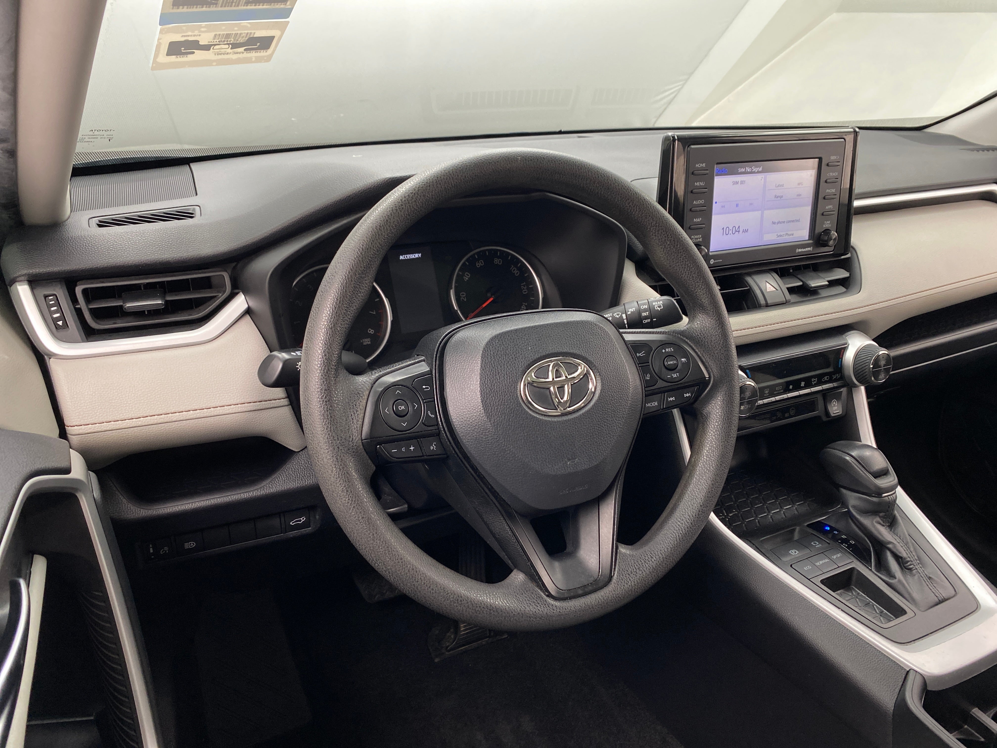 2022 Toyota RAV4 XLE 5