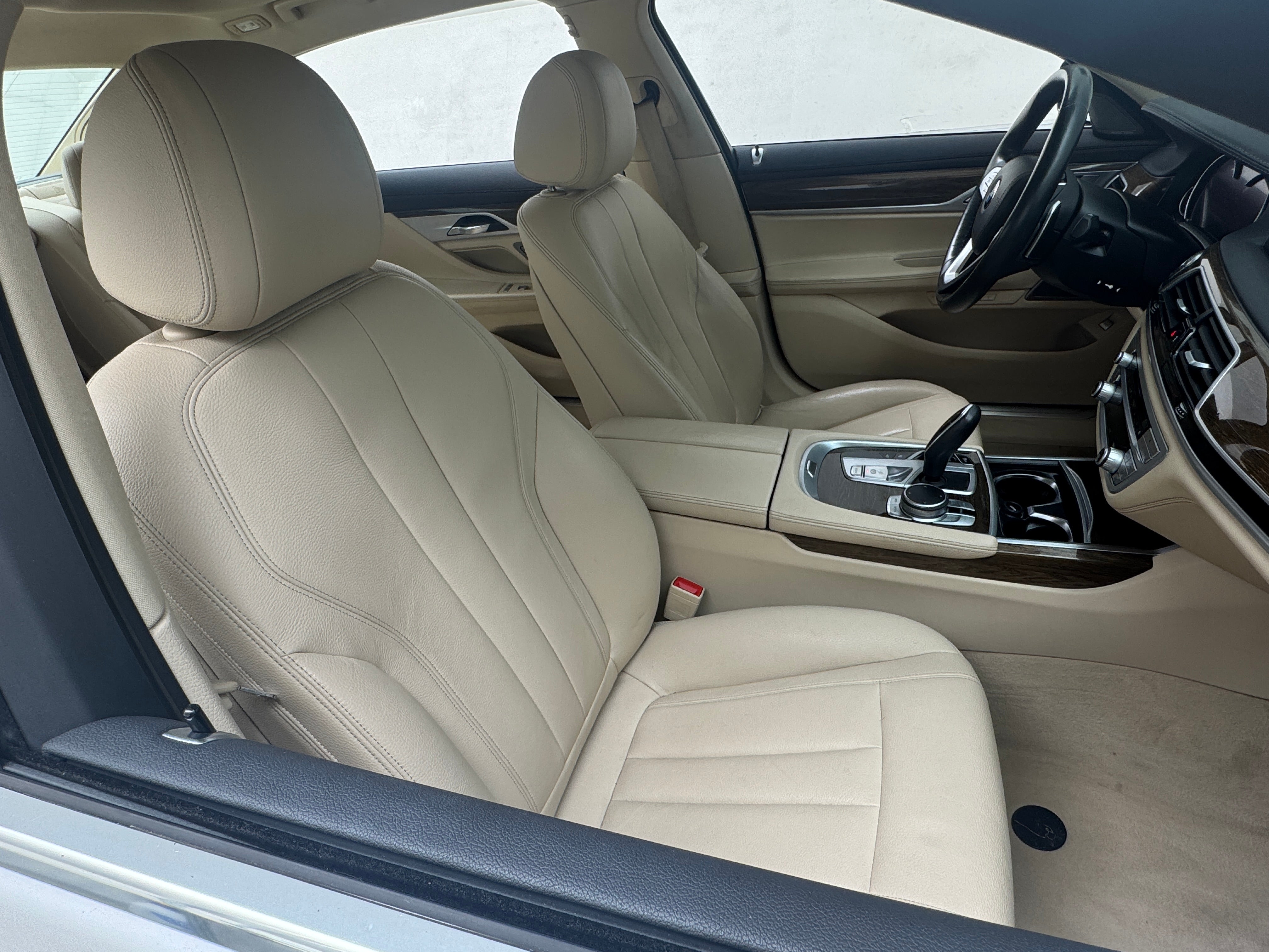 2019 BMW 7 Series 740i xDrive 2