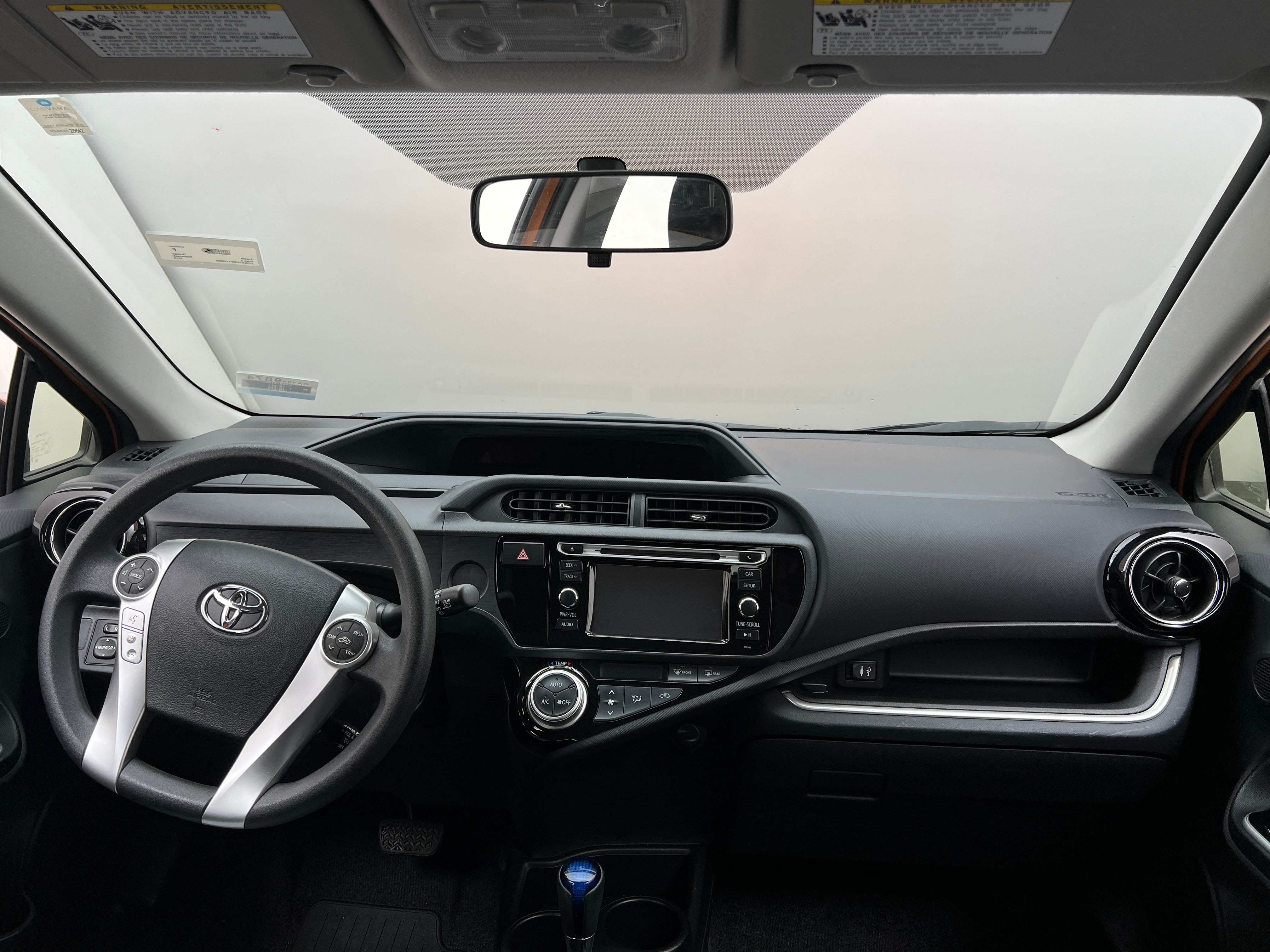 2015 Toyota Prius c Two 3