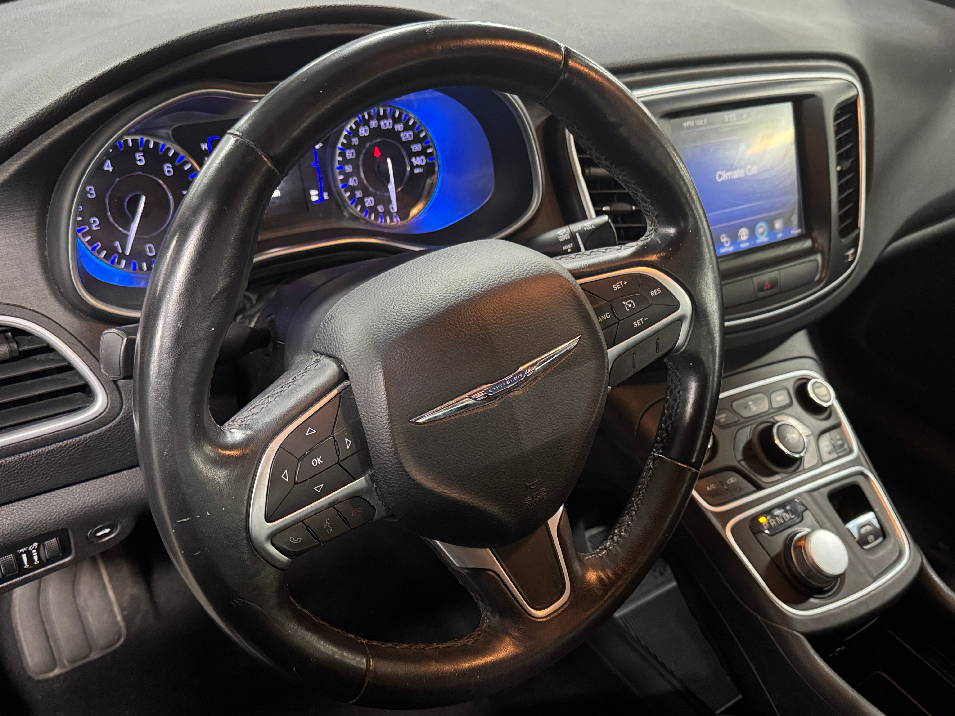 2015 Chrysler 200 Limited 5